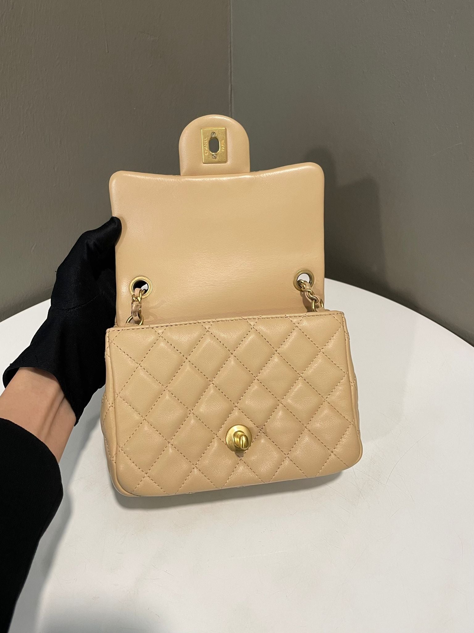 Chanel Pearl Crush Mini Square Beige Lambskin – LOVELOTSLUXURY