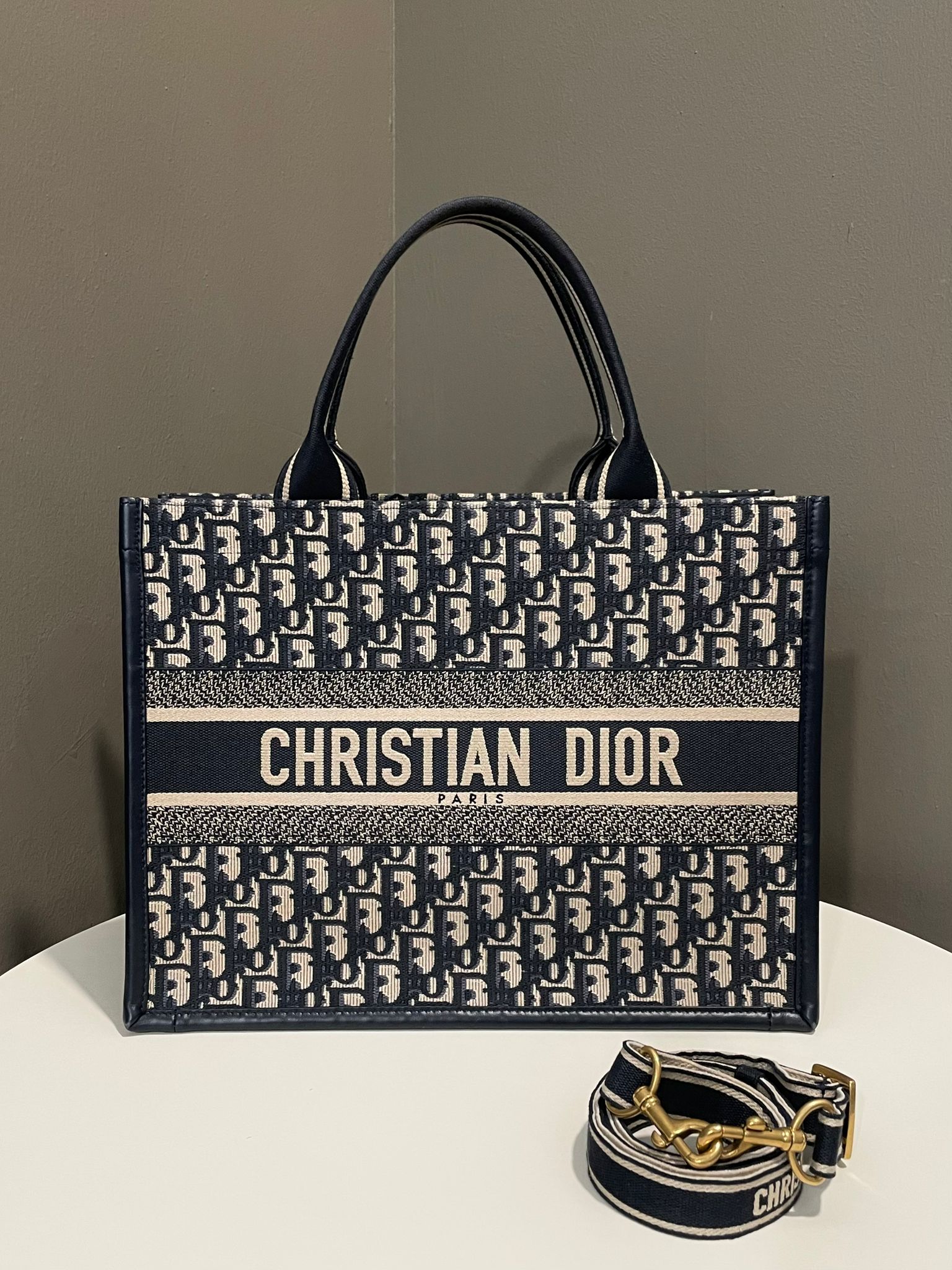 Other Brands Handbags – Tagged 