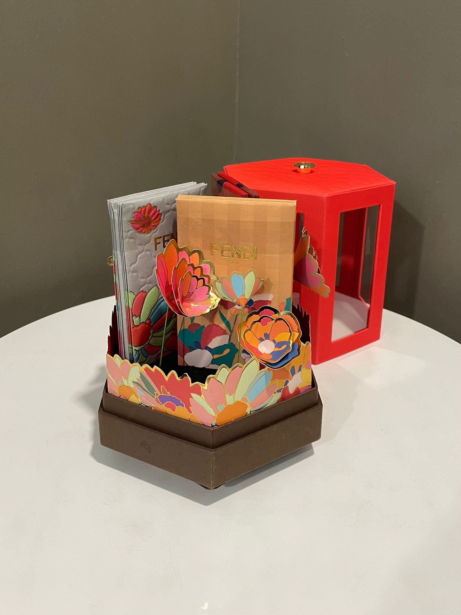GUCCI・FENDI ラッピングボックスセット FendiLunarVIPRedPacketGiftBox_