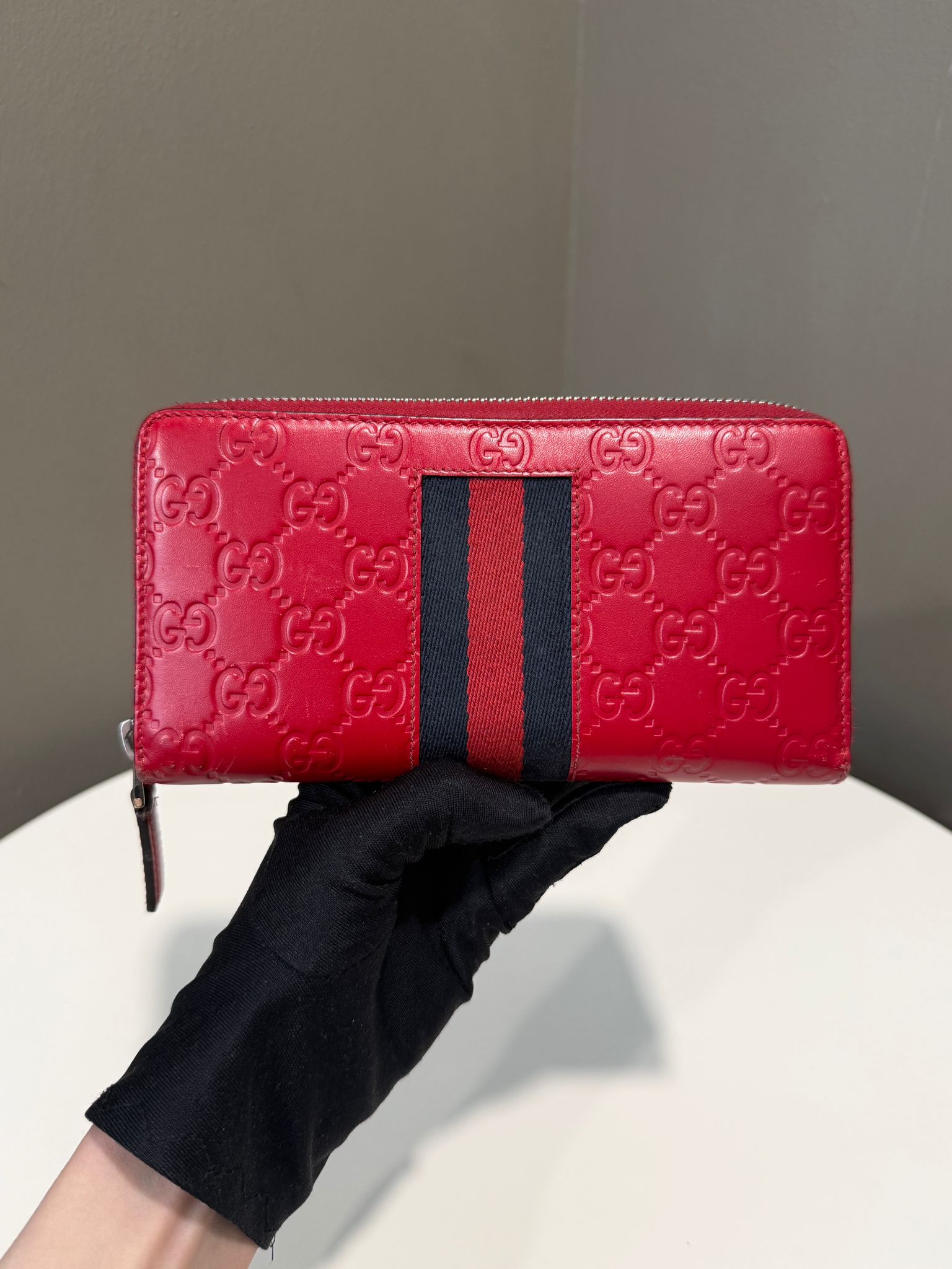 Gucci Guccissima Zippy Wallet Red – LOVELOTSLUXURY