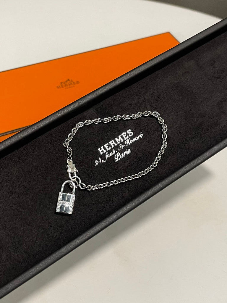 Hermes Amulettes Cadenas Bracelet 18K White Gold