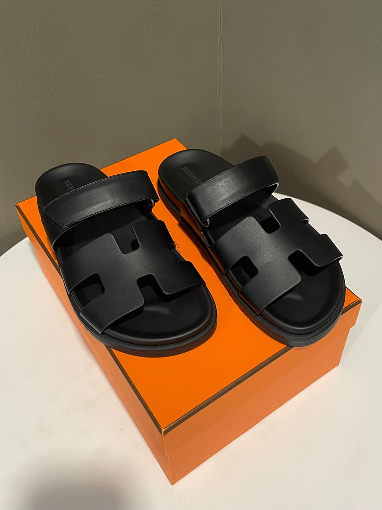 Hermes Chypre Sandal Noir Black 