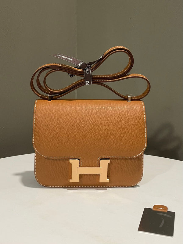 Hermes Constance Mirror 18
Gold Epsom