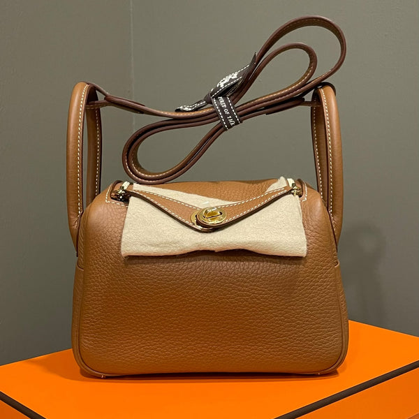 Hermes Mini Lindy II
Gold Clemence