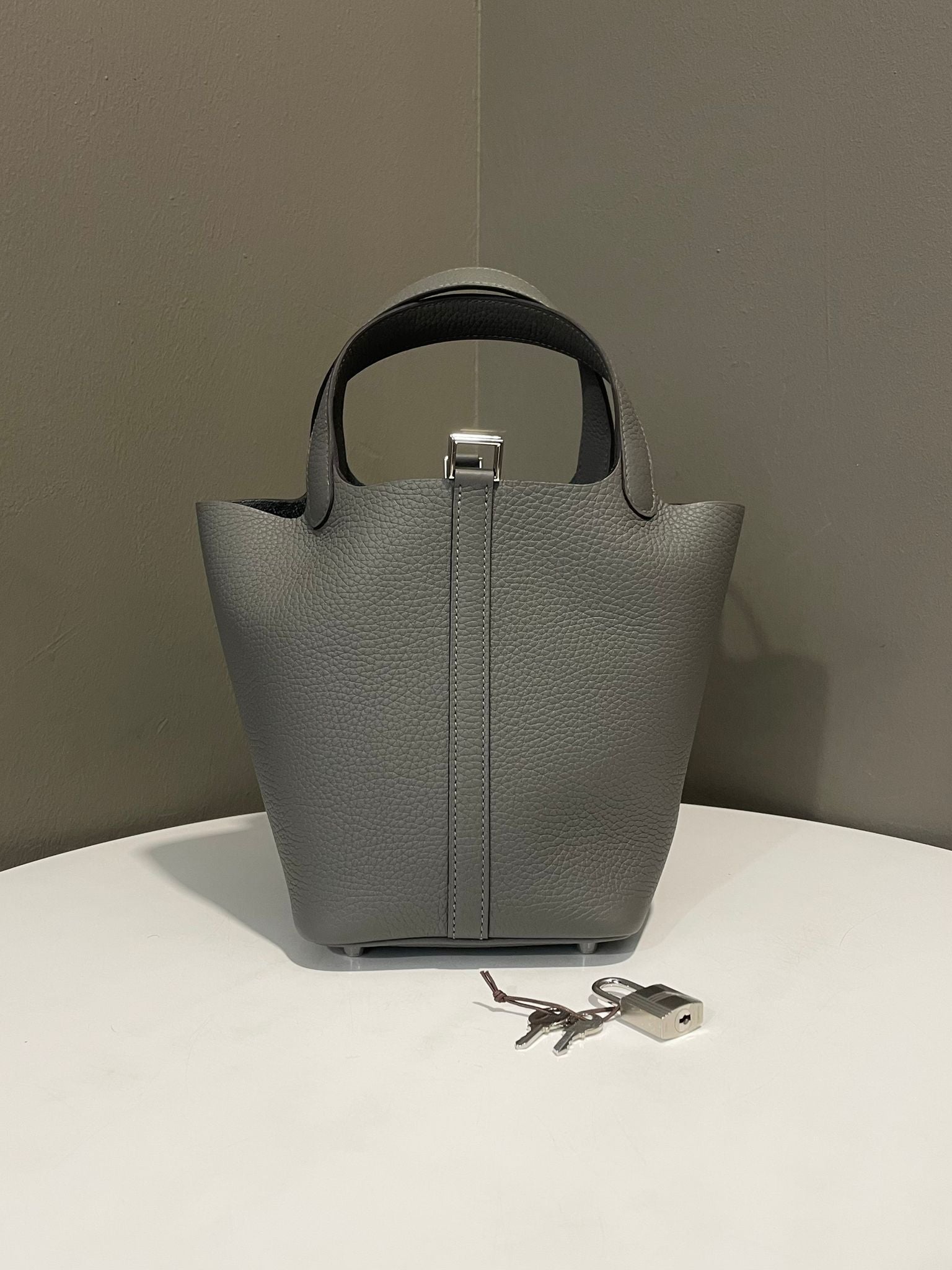 Hermes Handbags – LOVELOTSLUXURY