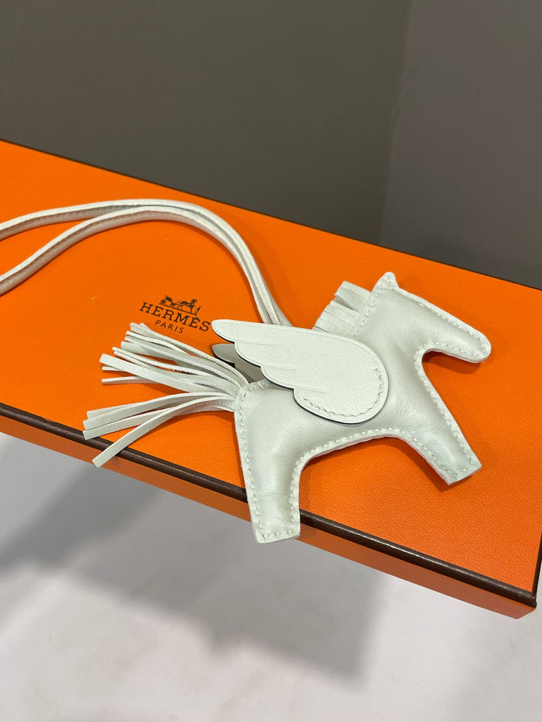 Hermes Rodeo Pegasus 
Vert Fizz 