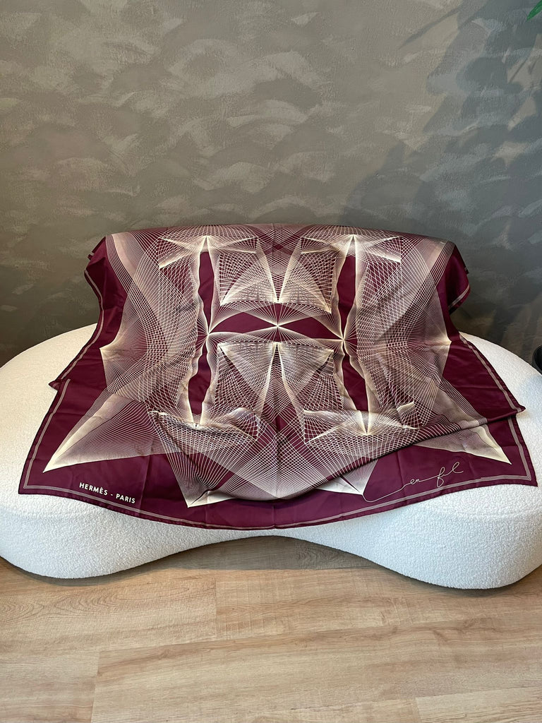 Hermes Shawl 140 Burgundy / White Geometric Line