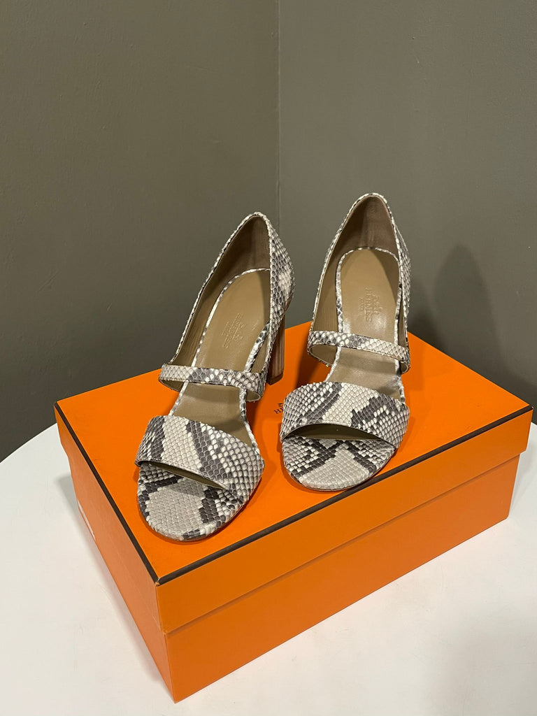 Hermes Wooden Heels 
Python  