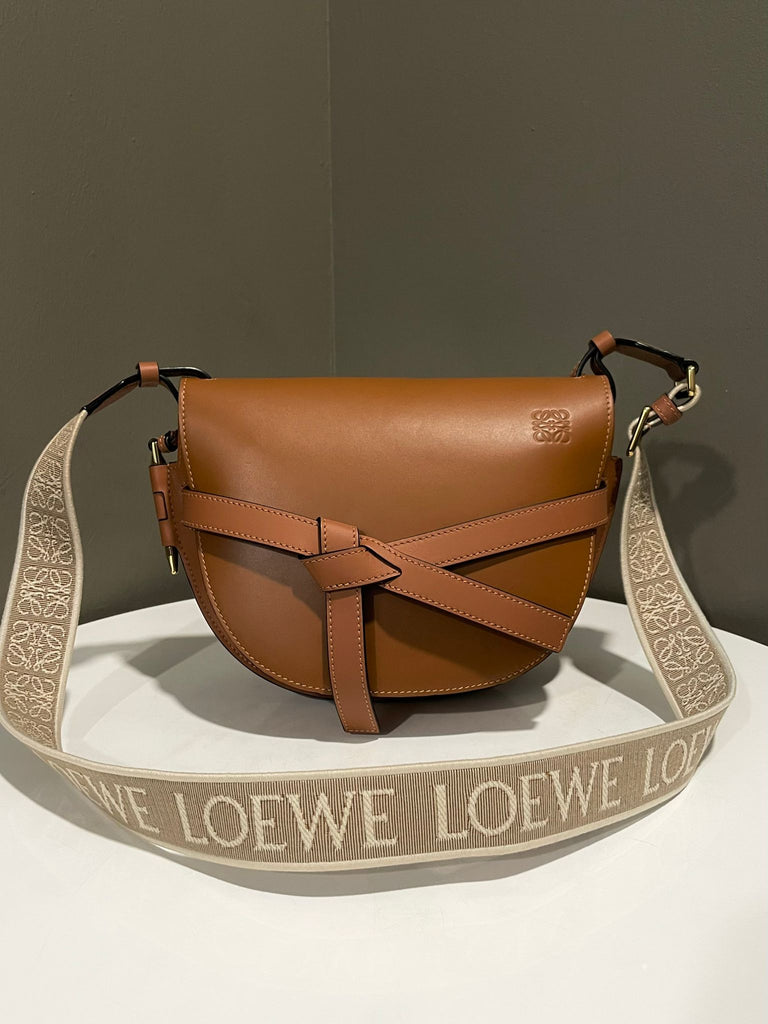 Loewe Gate Bag Small
Tan Calfskin