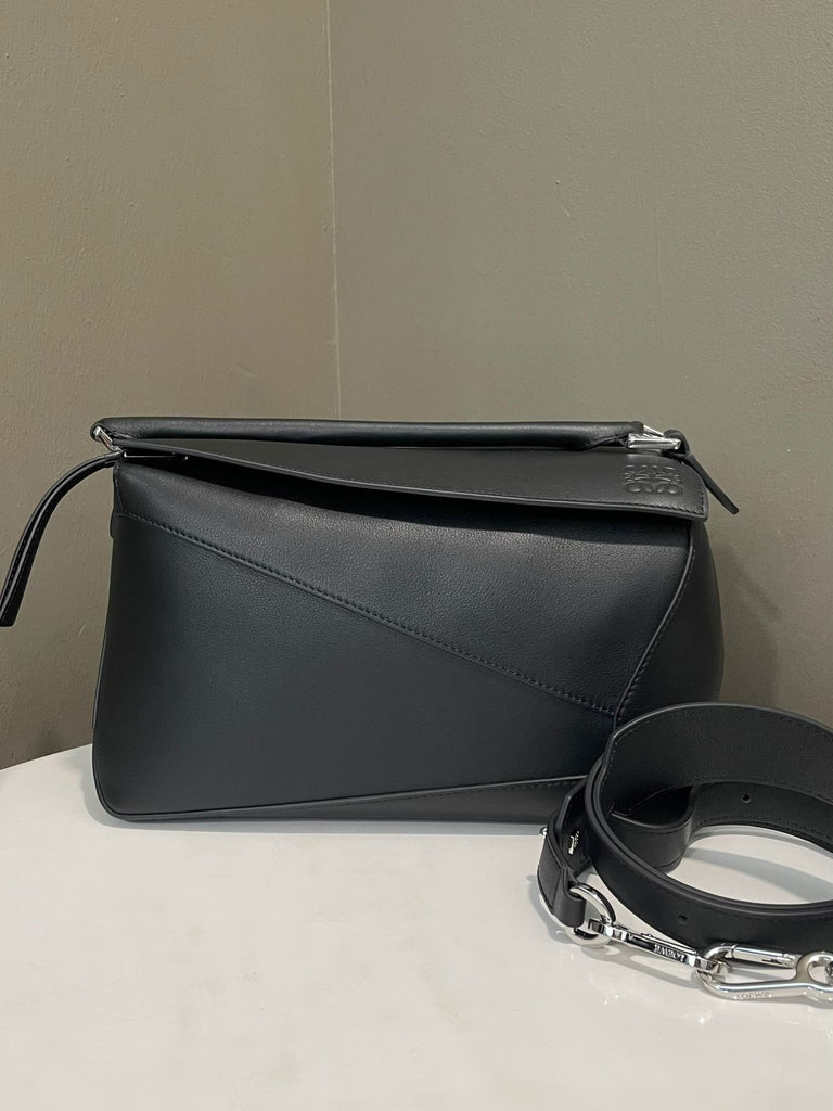 Loewe Puzzle Bag Black Calfskin