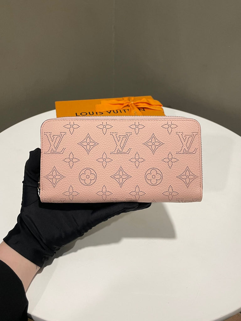 Louis Vuitton Mahina Zippy Long Wallet Rose Jasmine Mahina