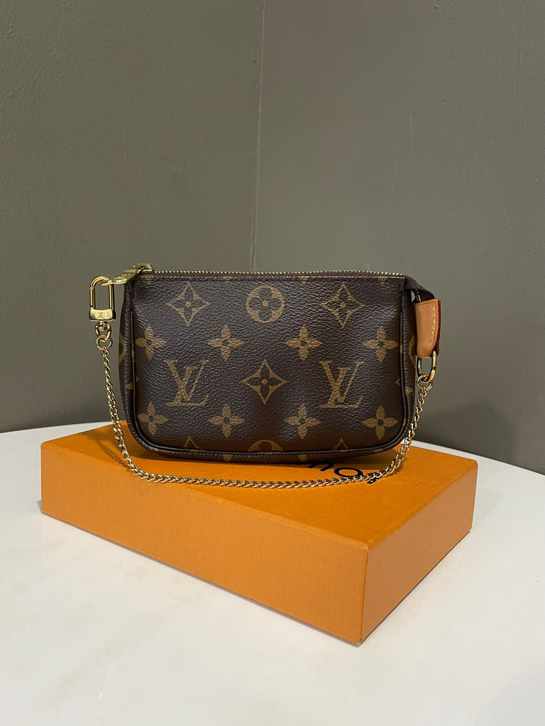 Louis Vuitton Mini Pochette Accessoires Classic Monogram Canvas