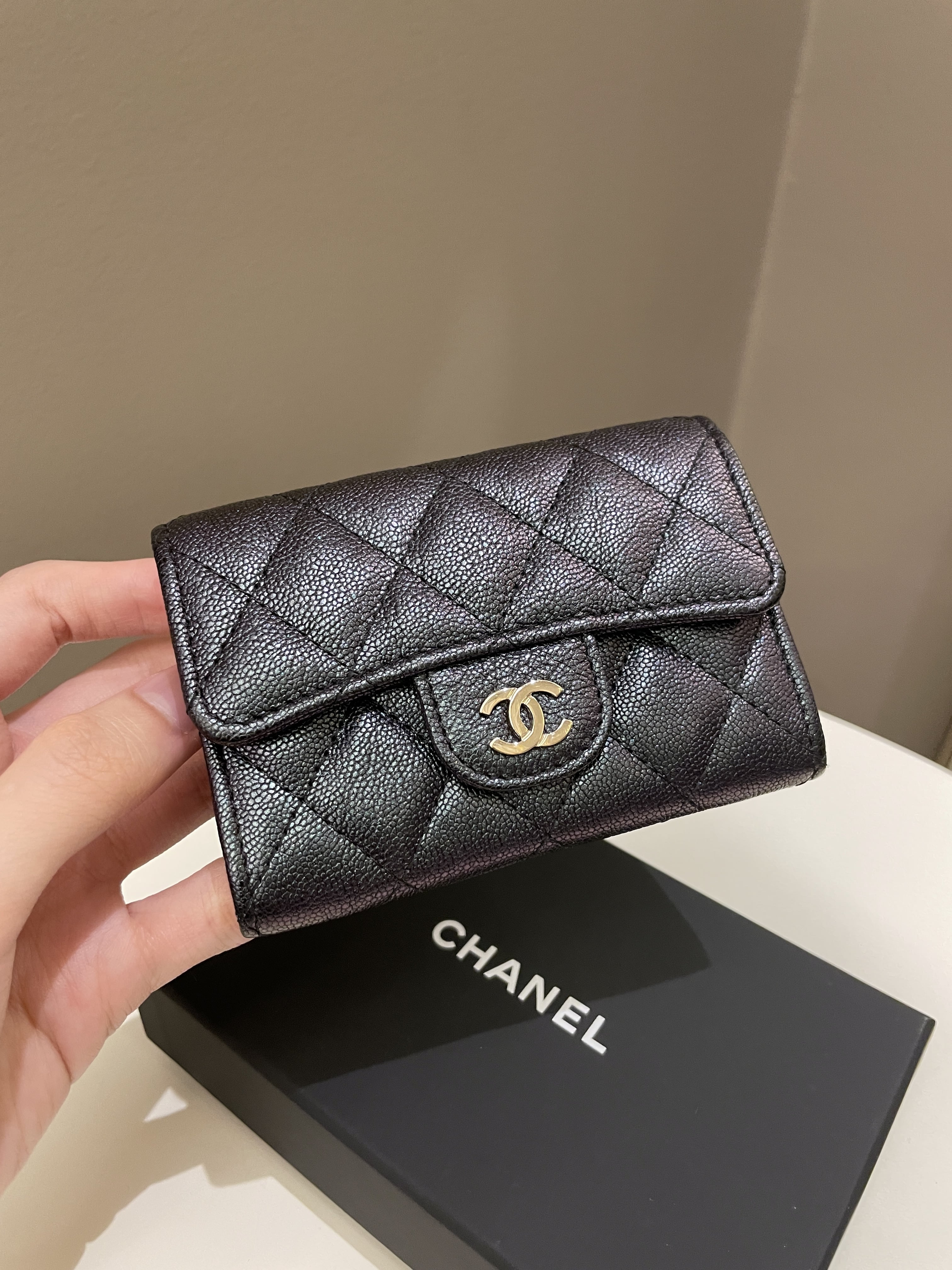 Chanel Classic Quilted Snap Card Holder Black Iridescent Caviar