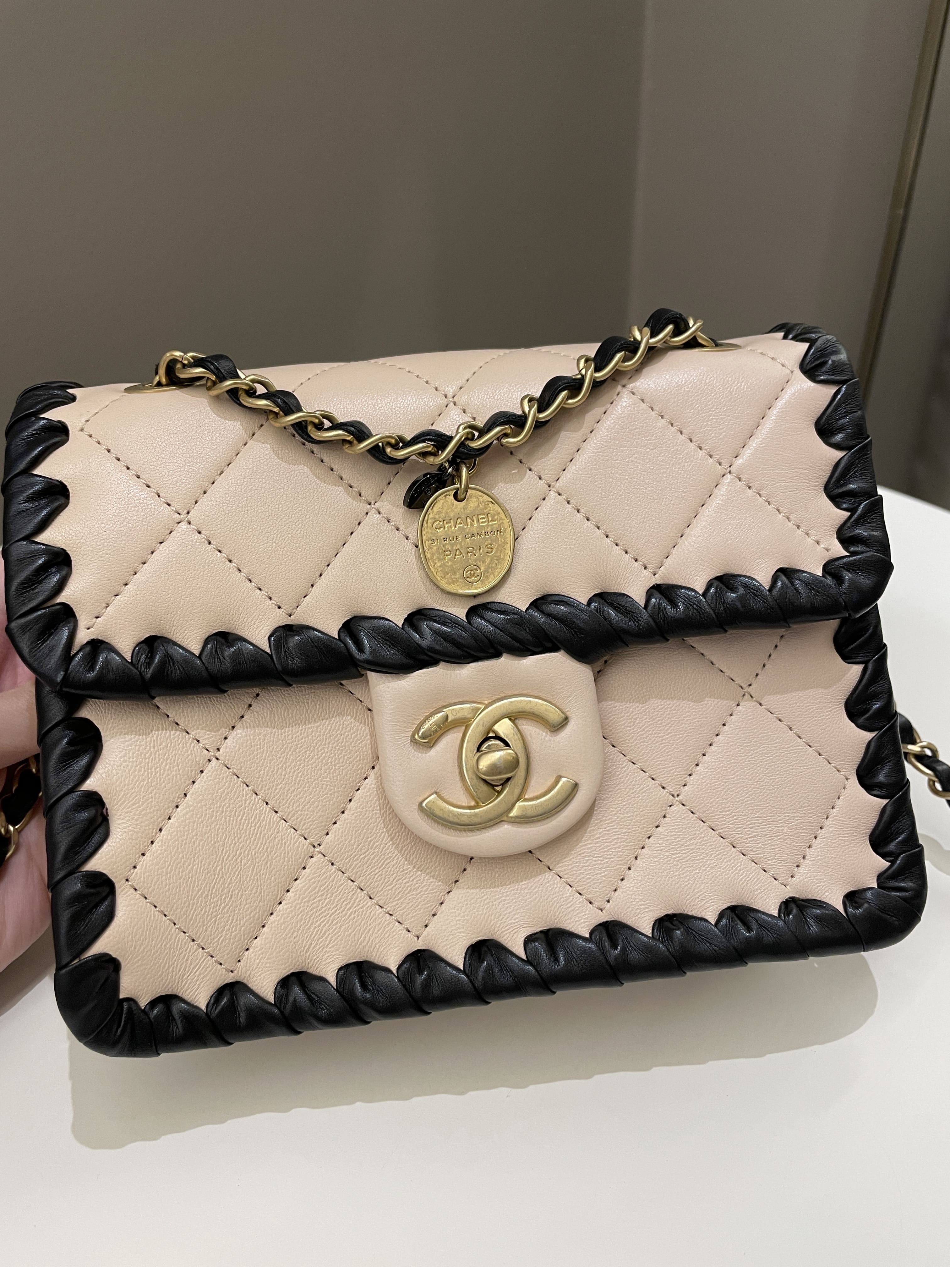 Chanel Whipstitch My Own Mini Frame Bag Beige/ Black Lambskin –  ＬＯＶＥＬＯＴＳＬＵＸＵＲＹ