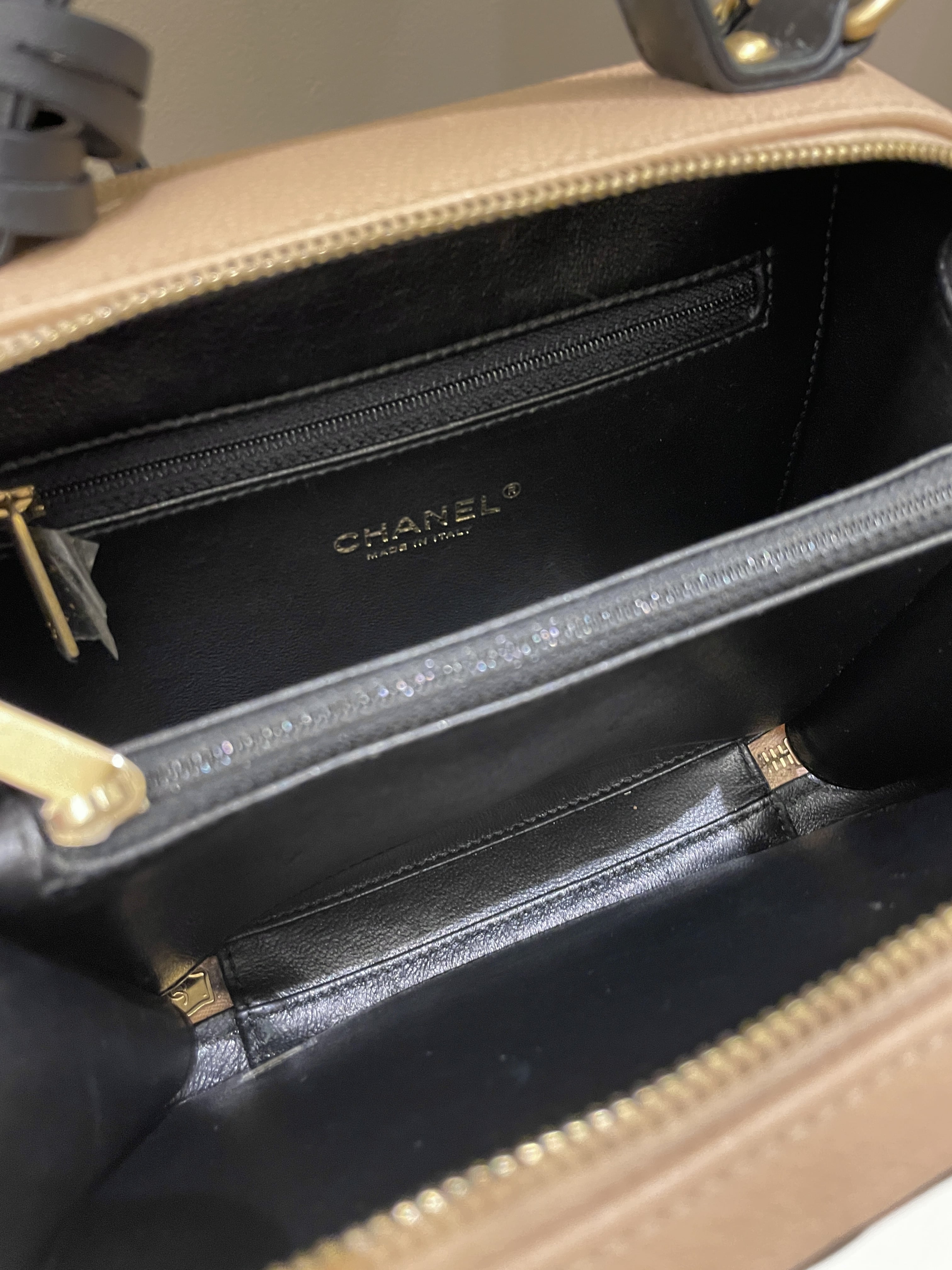 Chanel Filigree Vanity Case
Dark Beige Caviar