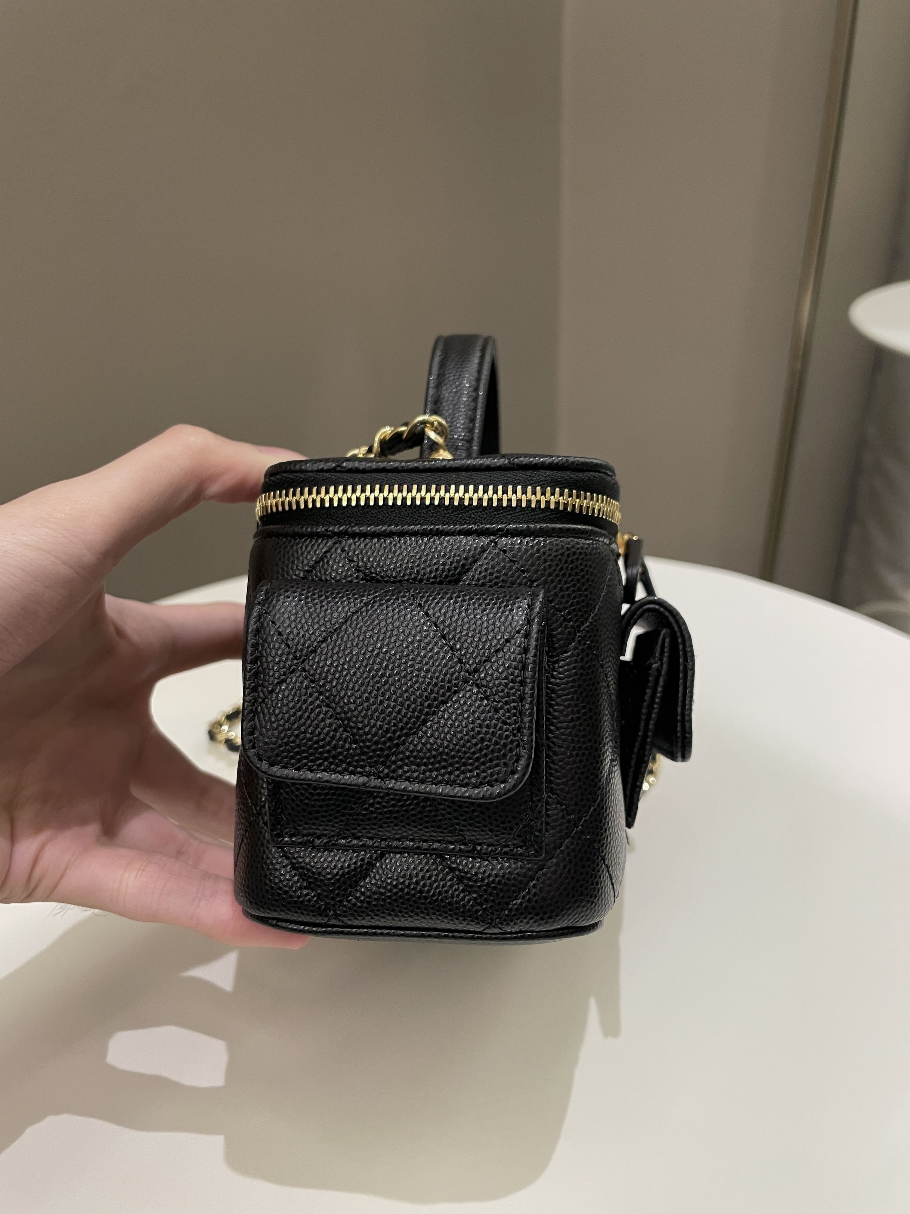 Chanel Polly Pocket Multi Pocket Vanity Case Bag Black Lambskin –  ＬＯＶＥＬＯＴＳＬＵＸＵＲＹ
