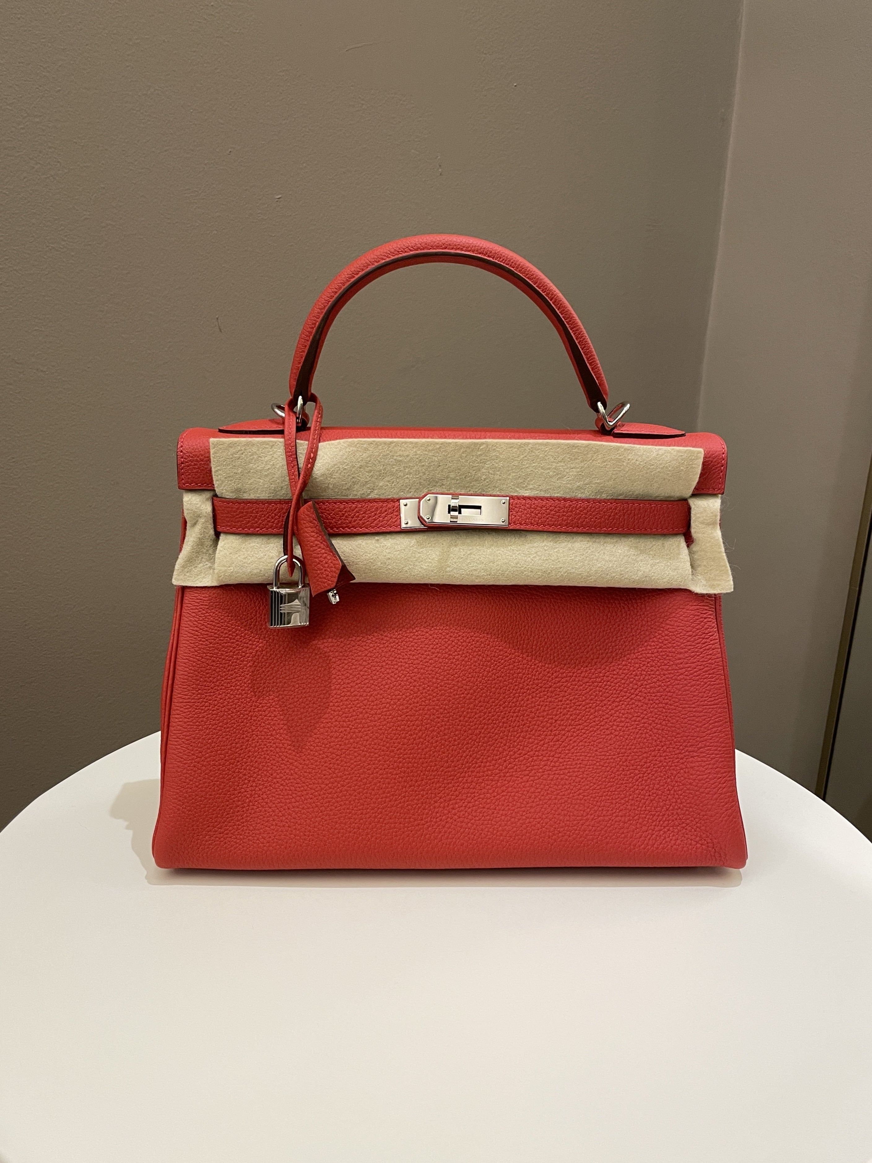 Hermes Kelly Handbag Rouge Pivoine Togo with Gold Hardware 28 Red
