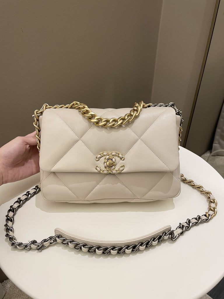 Handbags – Tagged Chanel – Page 18 – ＬＯＶＥＬＯＴＳＬＵＸＵＲＹ