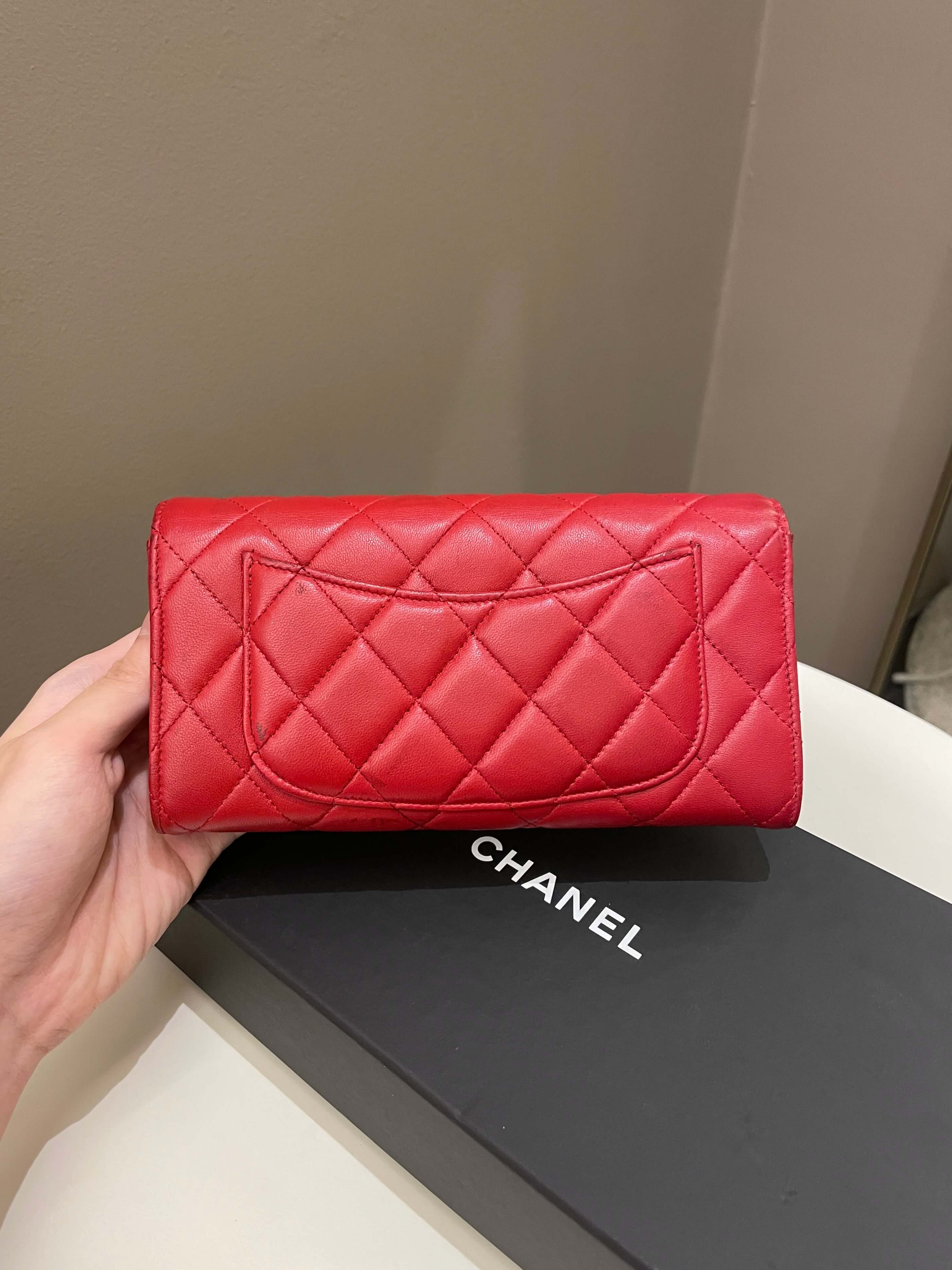Chanel Classic Quilted Long Flap Wallet Red Lambskin – ＬＯＶＥＬＯＴＳＬＵＸＵＲＹ