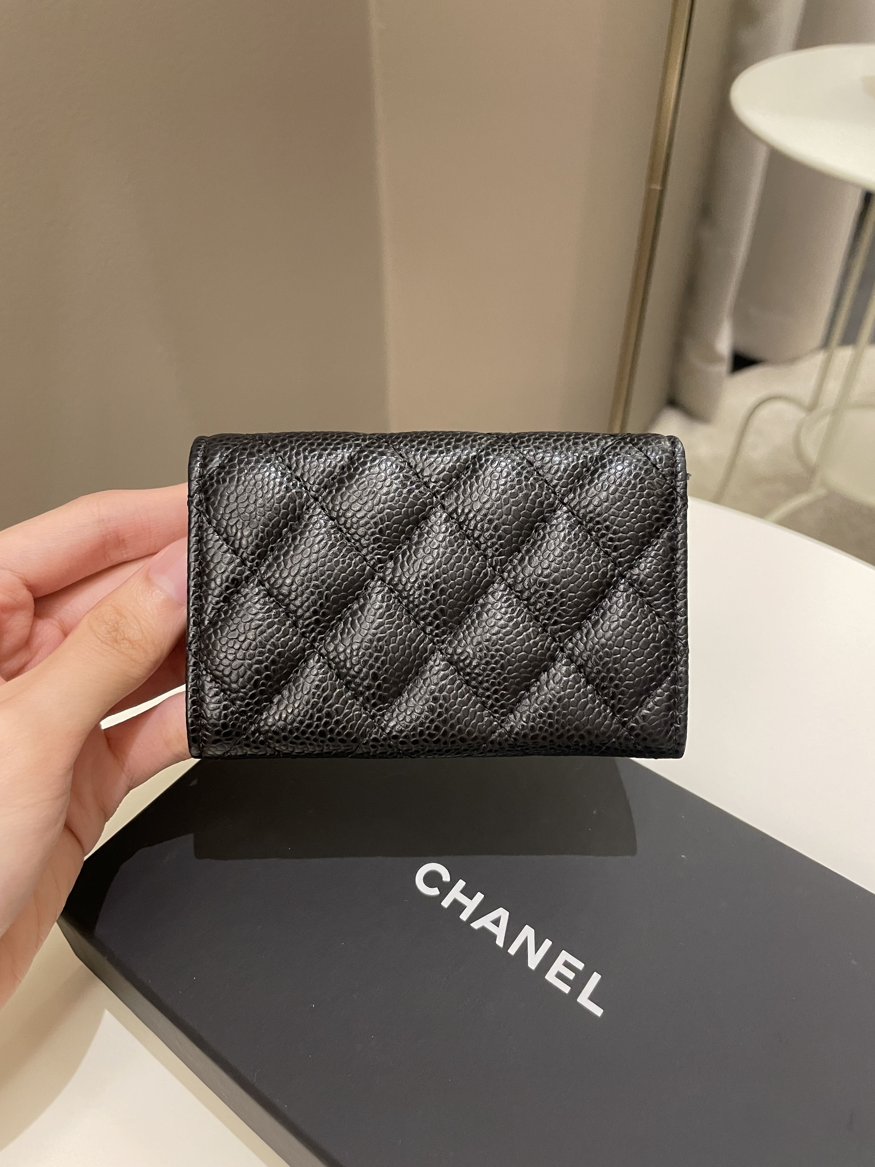 Chanel Classic Quilted Card Holder Black Caviar – LOVELOTSLUXURY