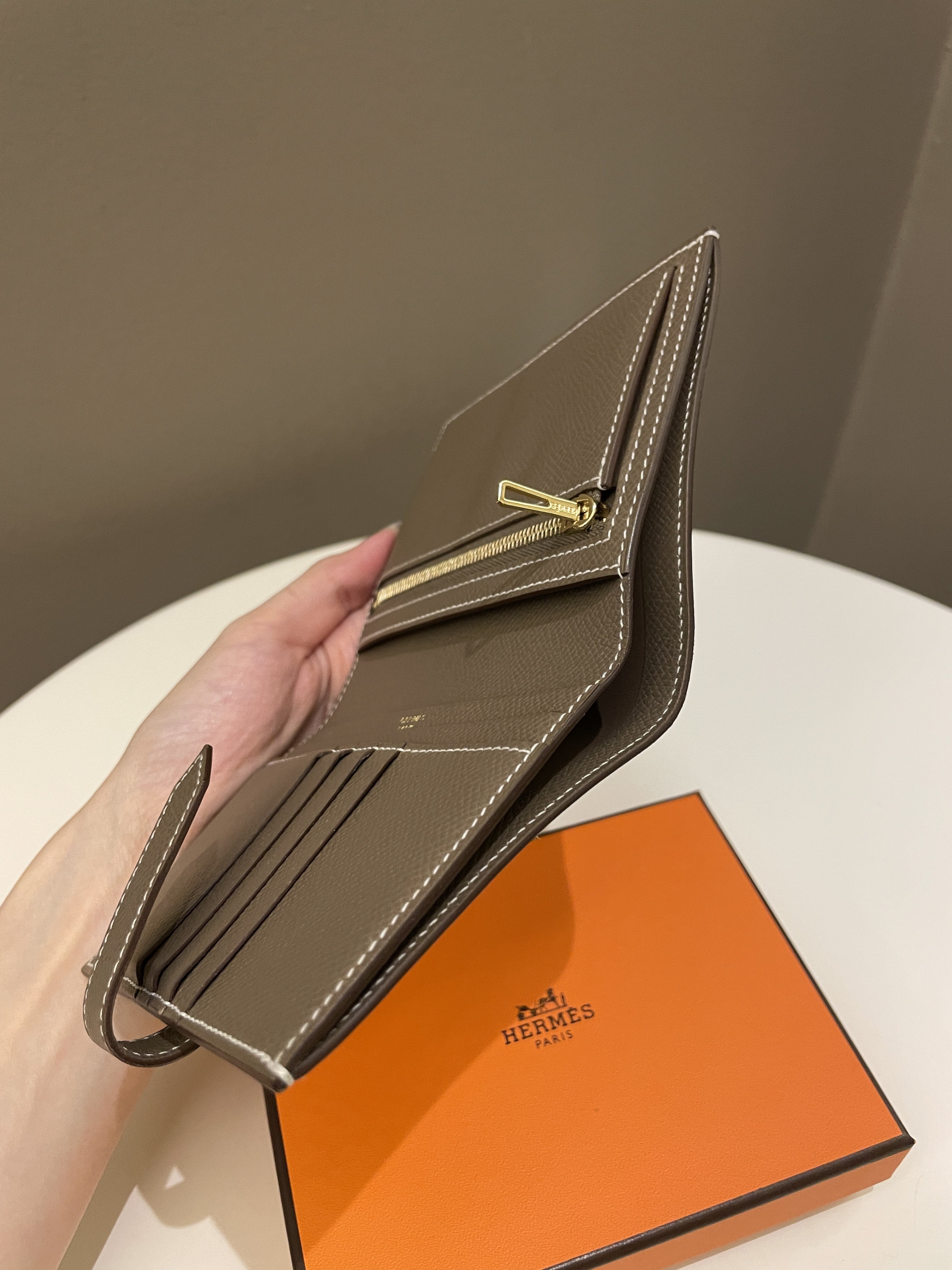 Hermes Bearn Compact Wallet
Etoupe Epsom
