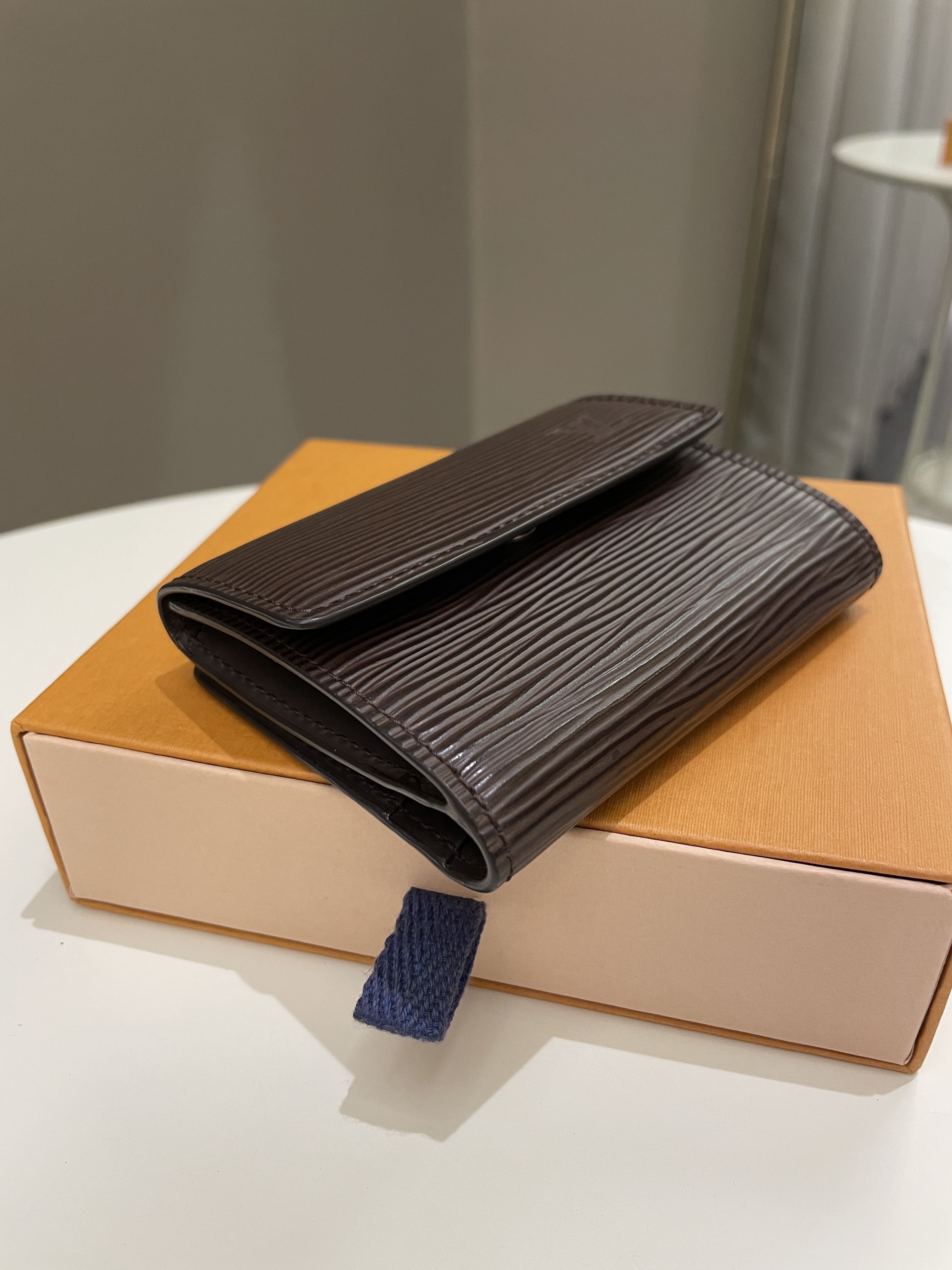 Louis Vuitton Card Holder Dark Brown Epi Leather
