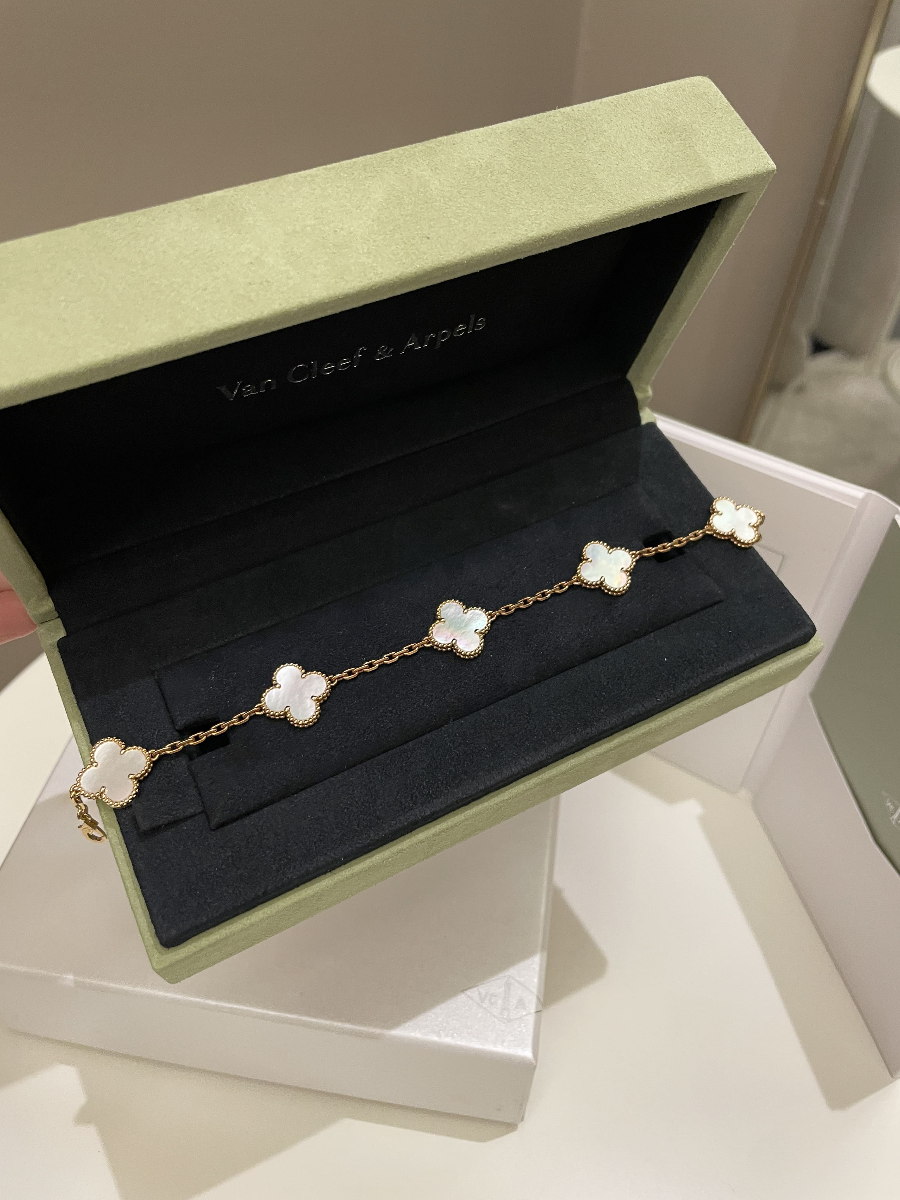 Van Cleef Arpels Vintage Alhambra 5 Motif Bracelet White Mother Of Pearl
