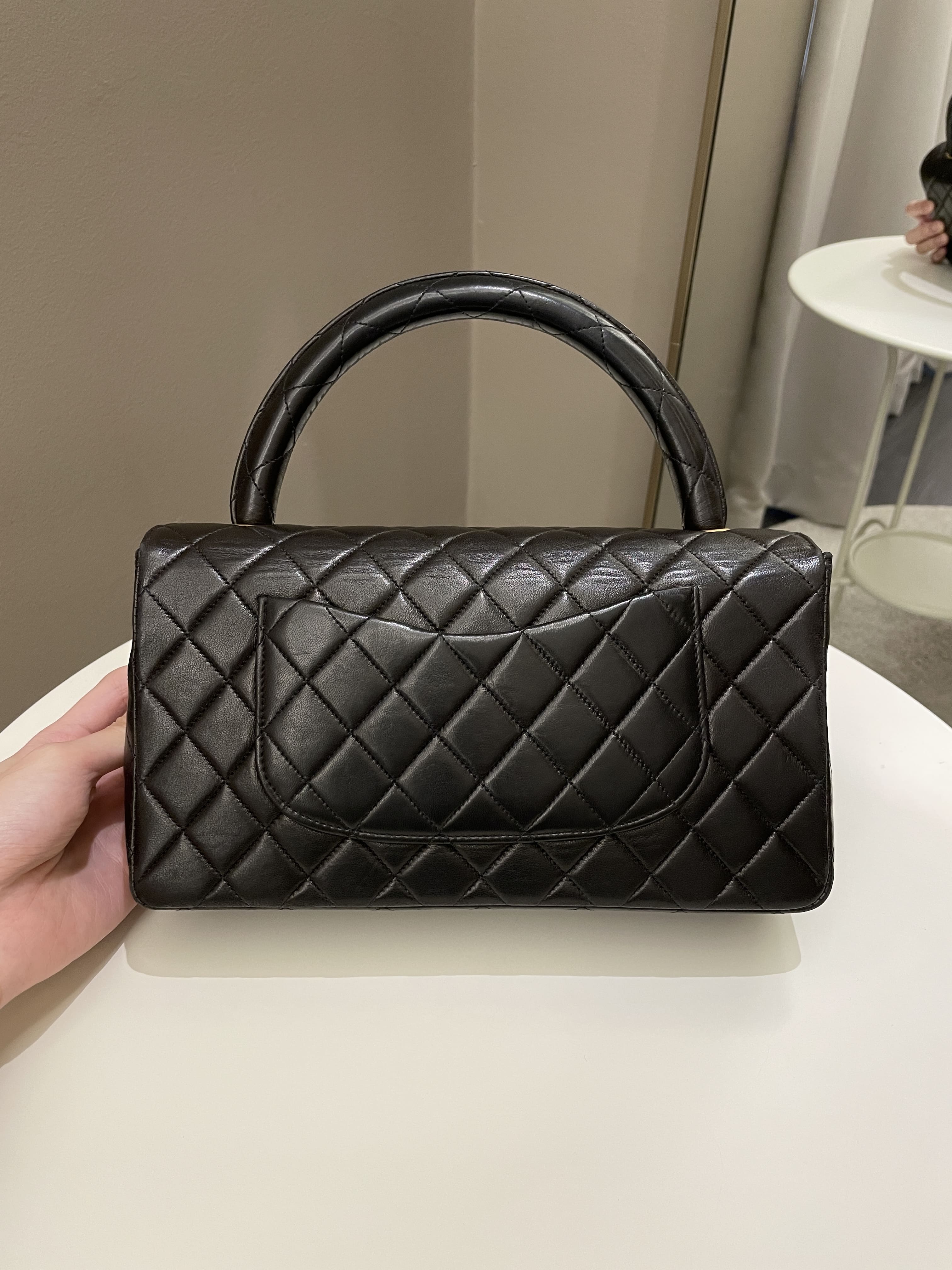 Chanel Vintage Quilted Kelly Top Handle Black Lambskin – ＬＯＶＥＬＯＴＳＬＵＸＵＲＹ
