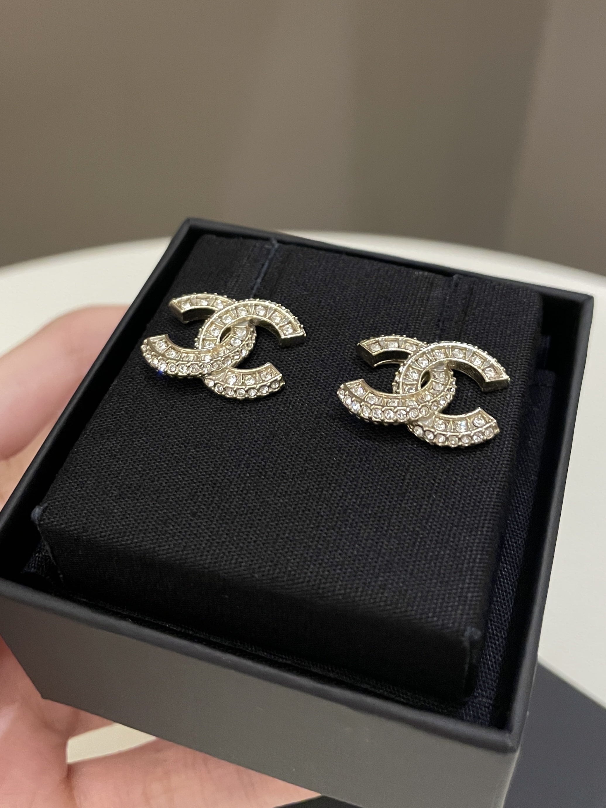 Chanel 22V Classic Cc Earring 
Rhinestones
