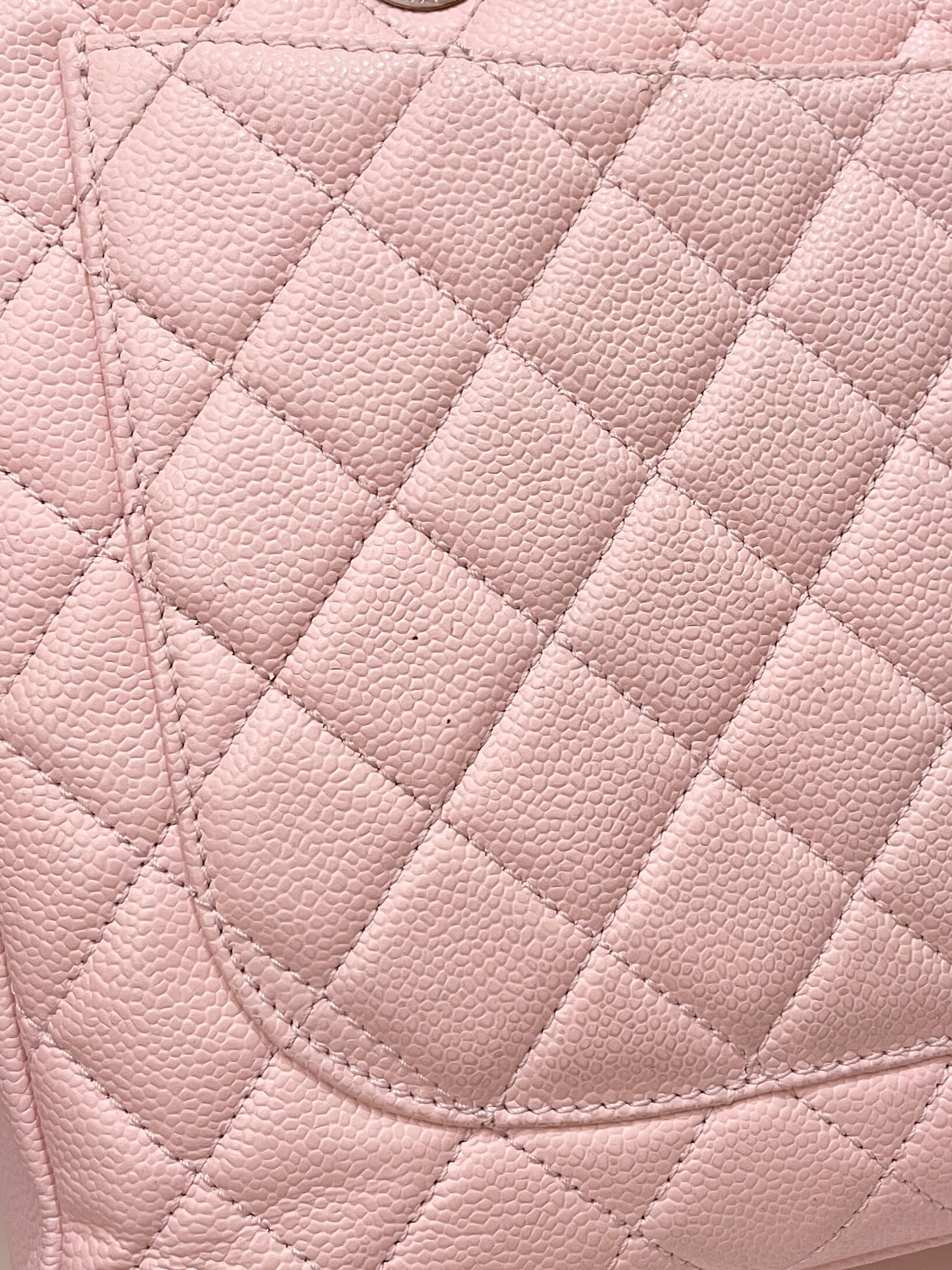 Chanel Classic Quilted GST Light Pink Caviar – ＬＯＶＥＬＯＴＳＬＵＸＵＲＹ