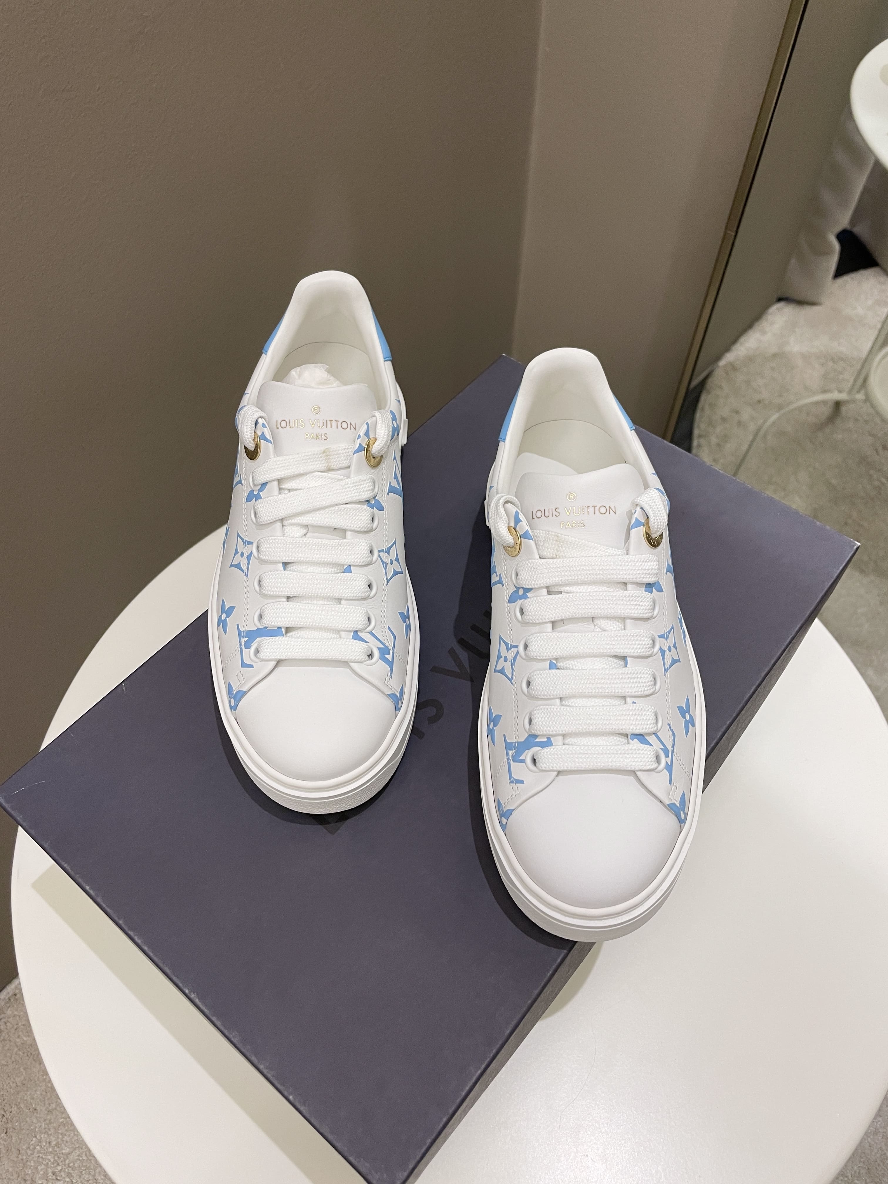 louis vuitton time out sneakers white