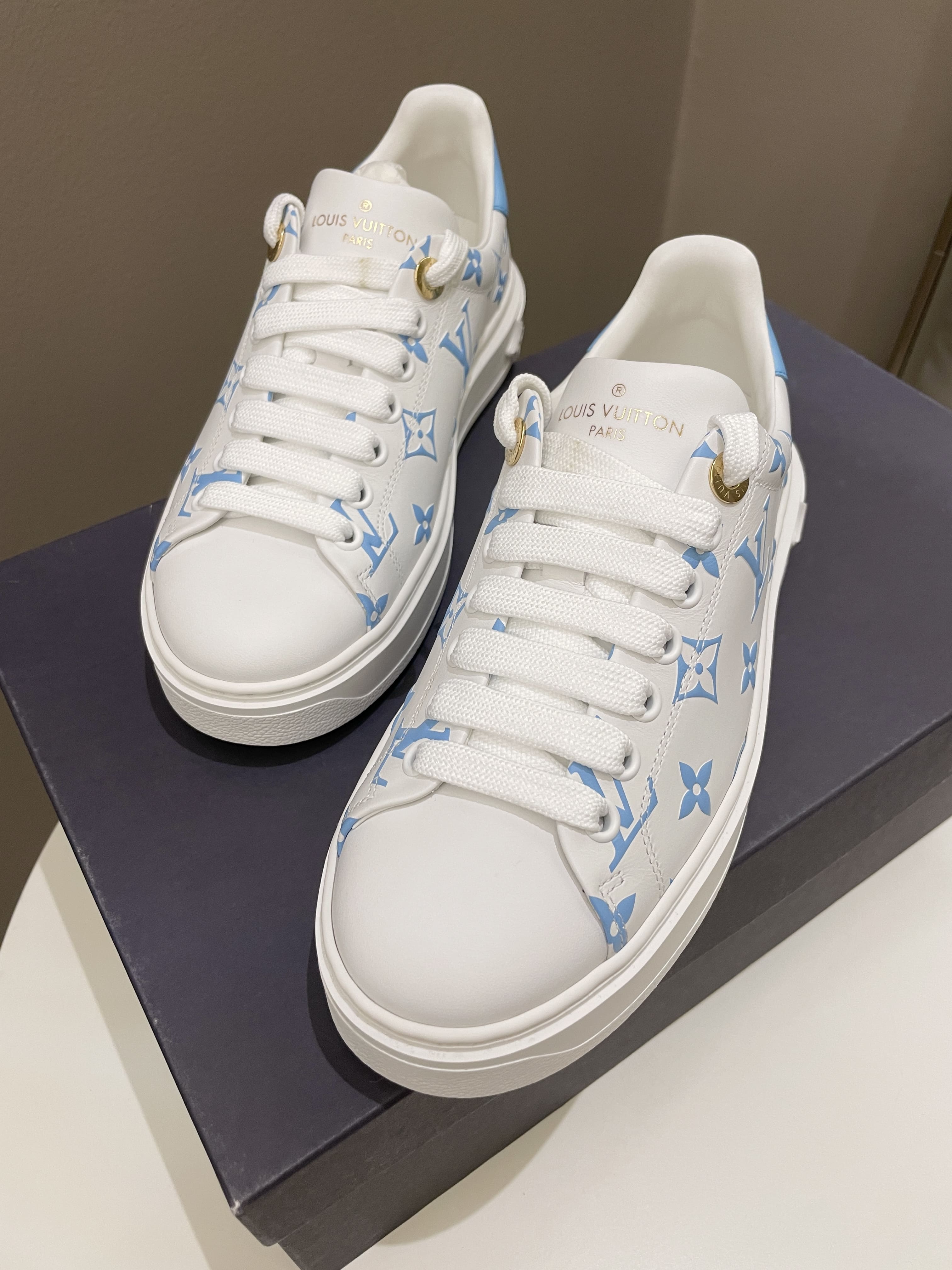 L.V Time Out Sneaker White For Women LV in 2023  Sneakers white, Lace  accessories, Louis vuitton shoes