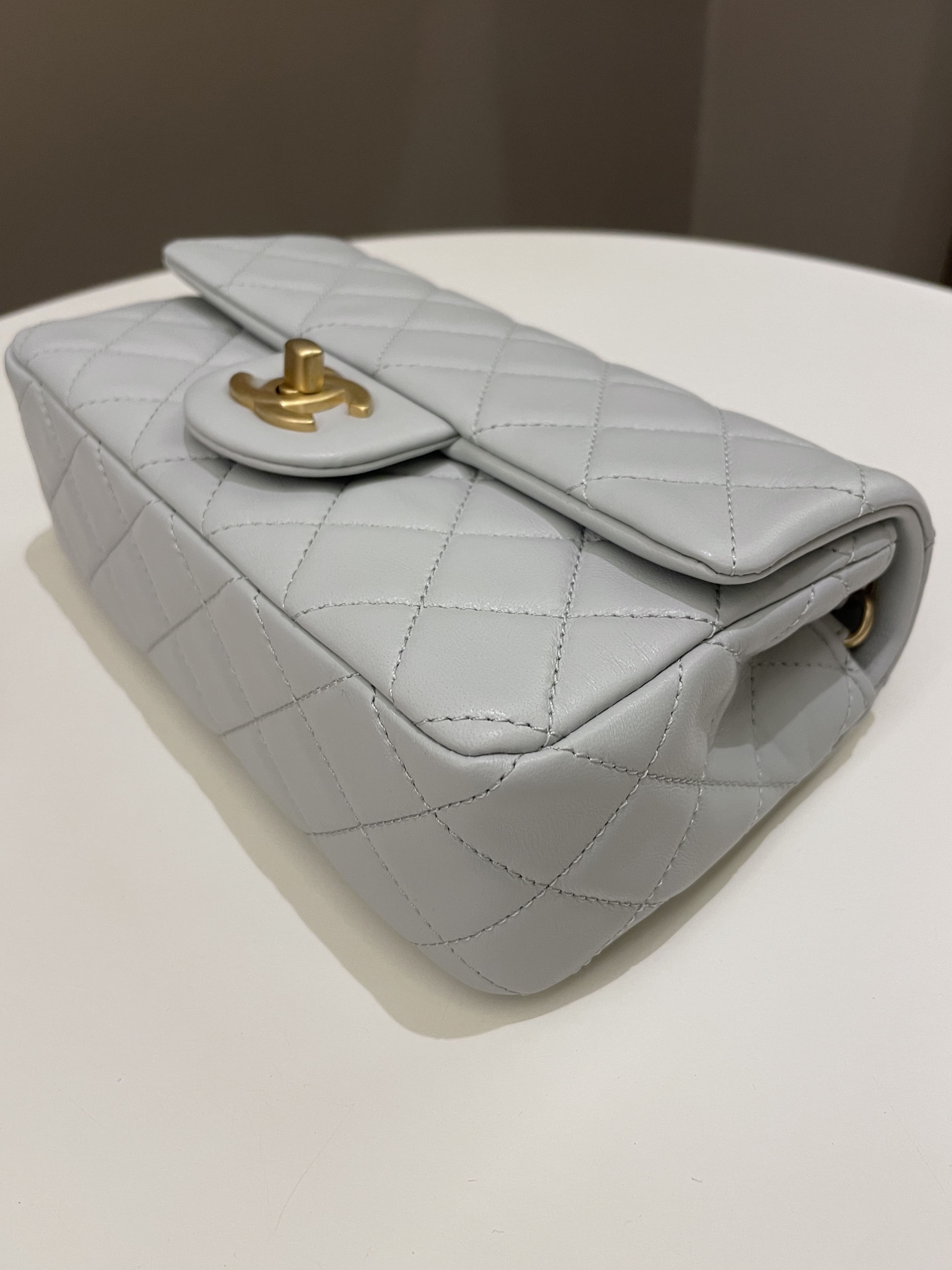 Chanel Pearl Crush Quilted Mini Rectangular Grey Lambskin – ＬＯＶＥＬＯＴＳＬＵＸＵＲＹ