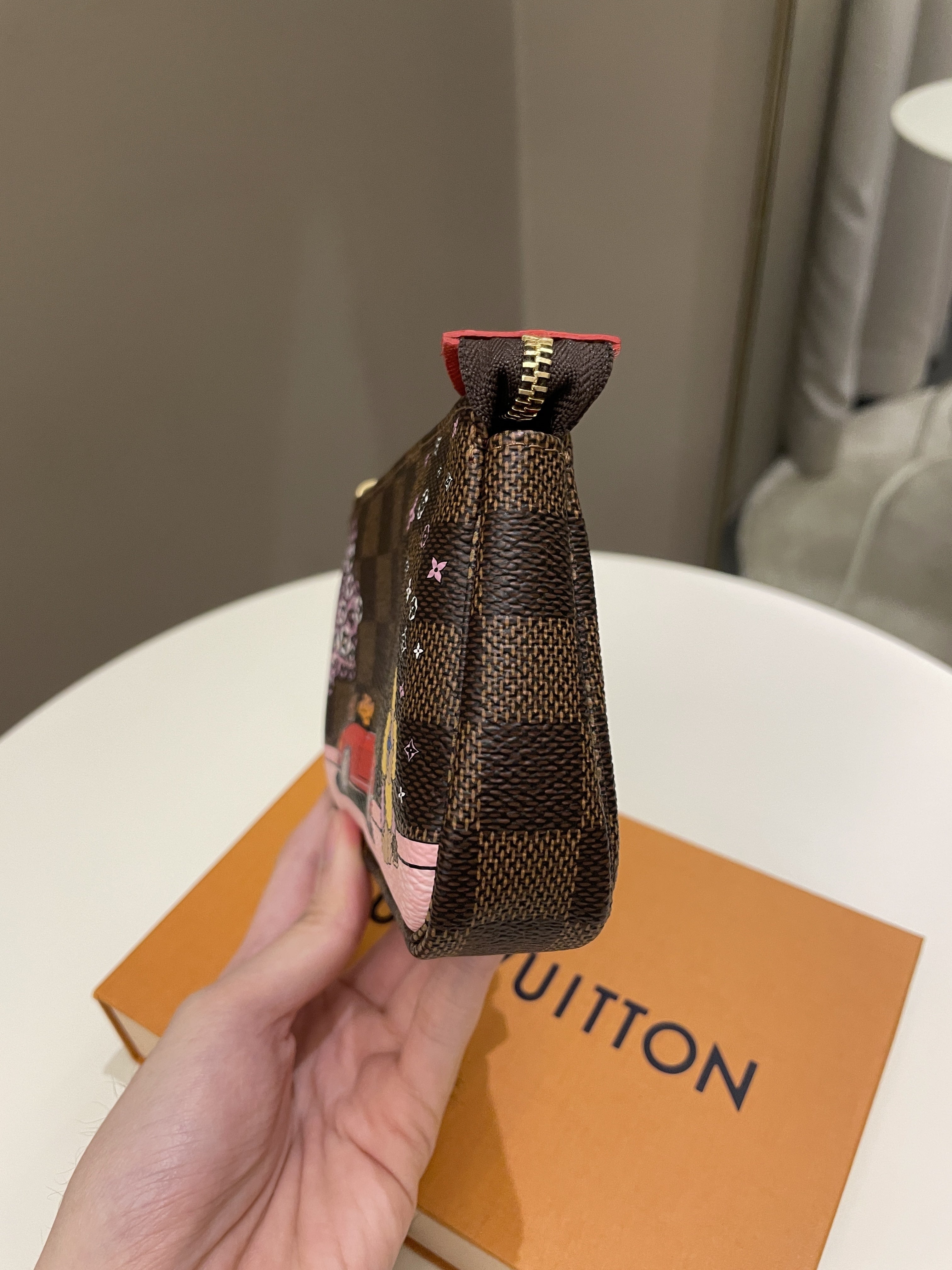 Louis Vuitton Mini Pochette Accessories
Xmas Monogram
