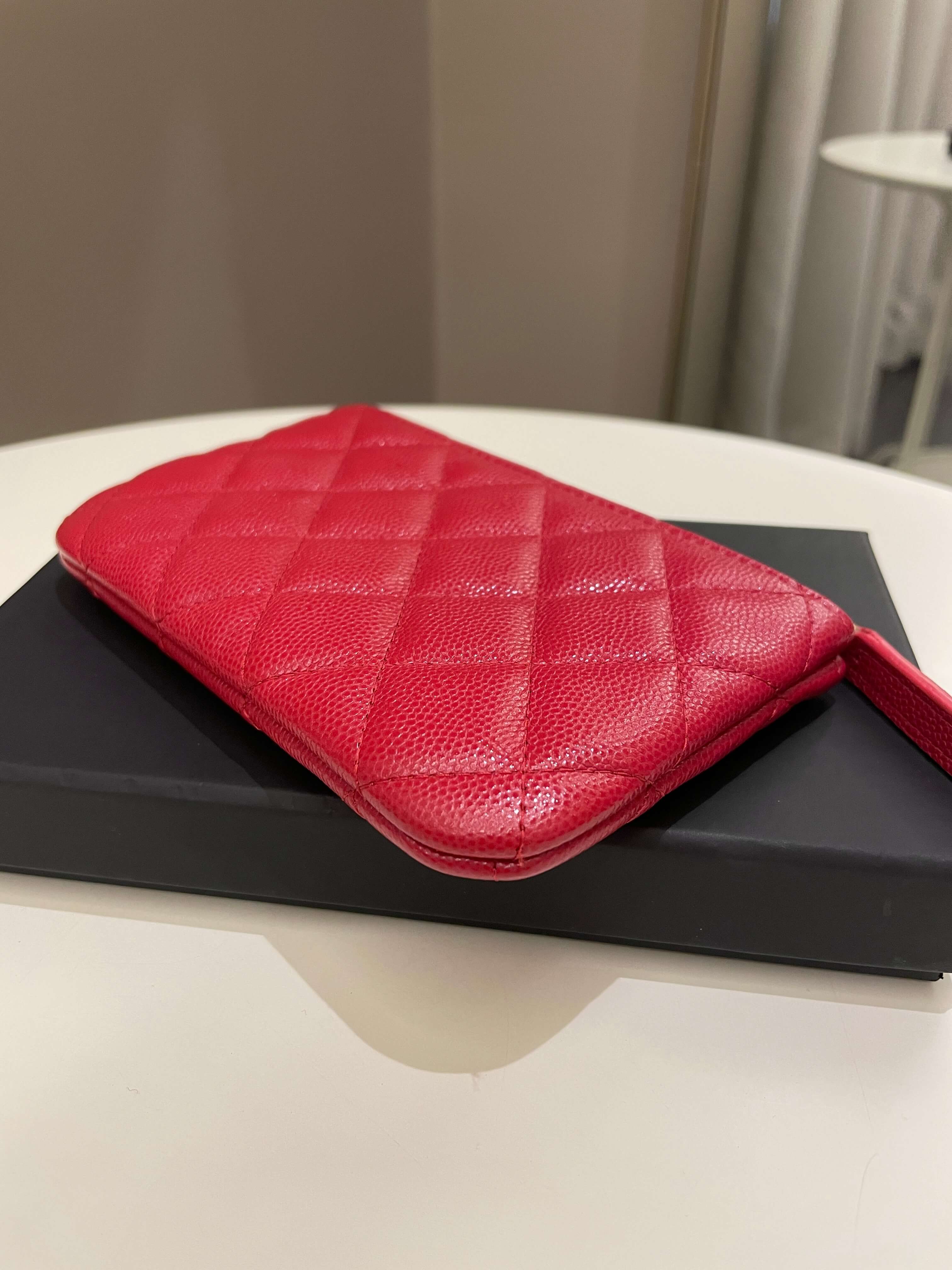 Chanel Classic Quilted Mini OCase
Red Caviar