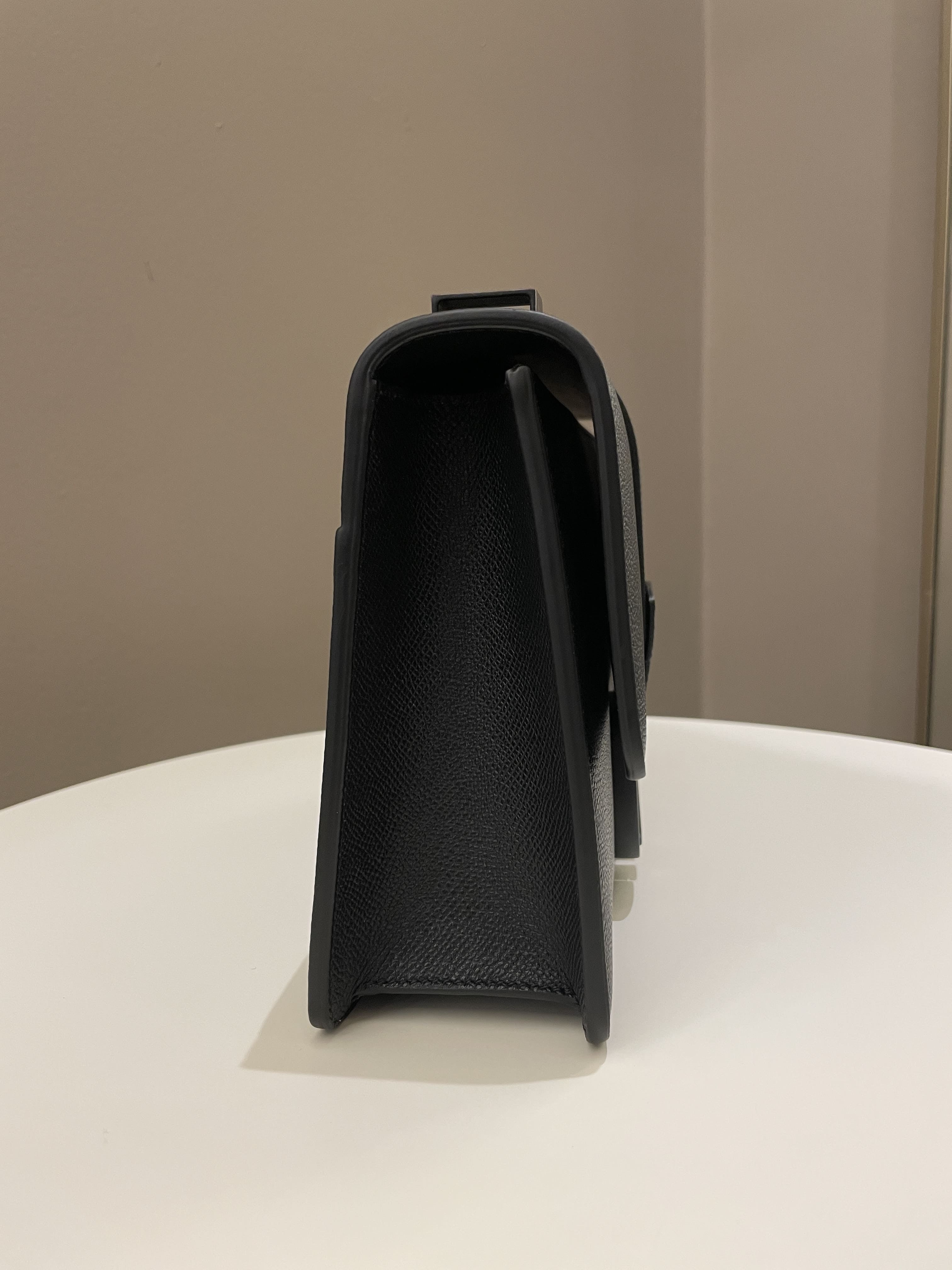 Dior Montaigne 30 Ultramatt Black Grained Calfskin