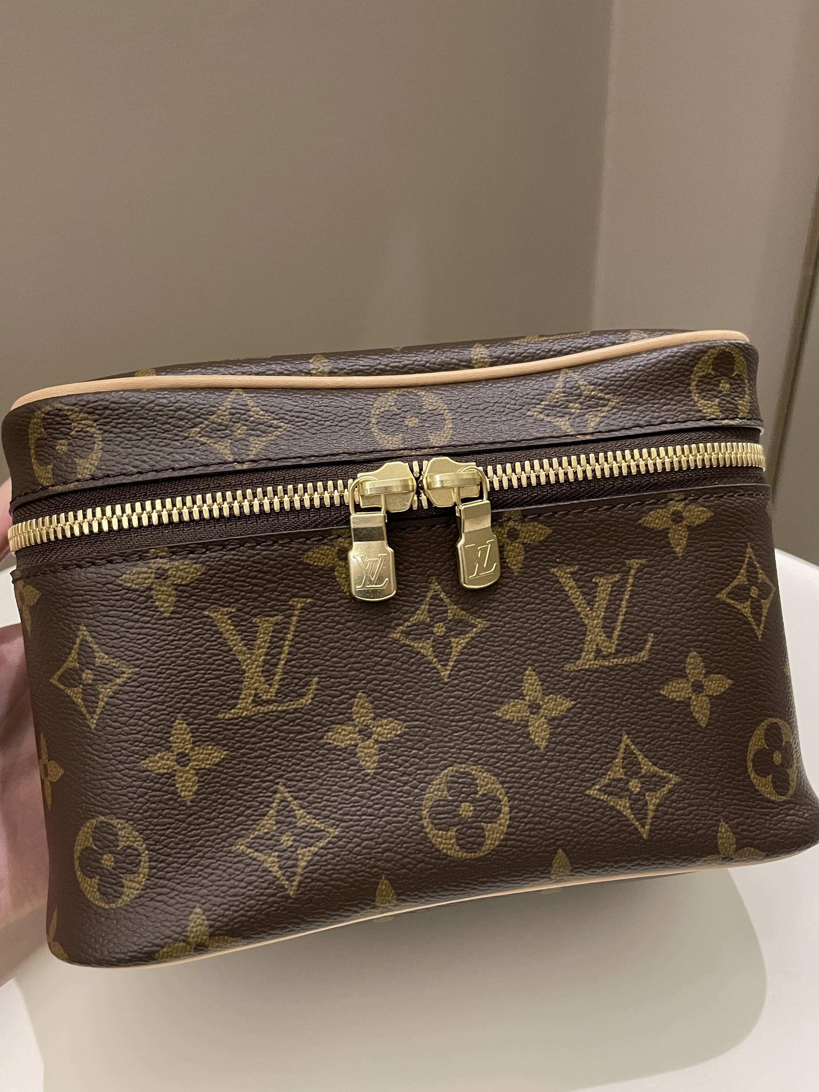 louis vuitton monogram nice mini toiletry pouch (m44495), with dust cover
