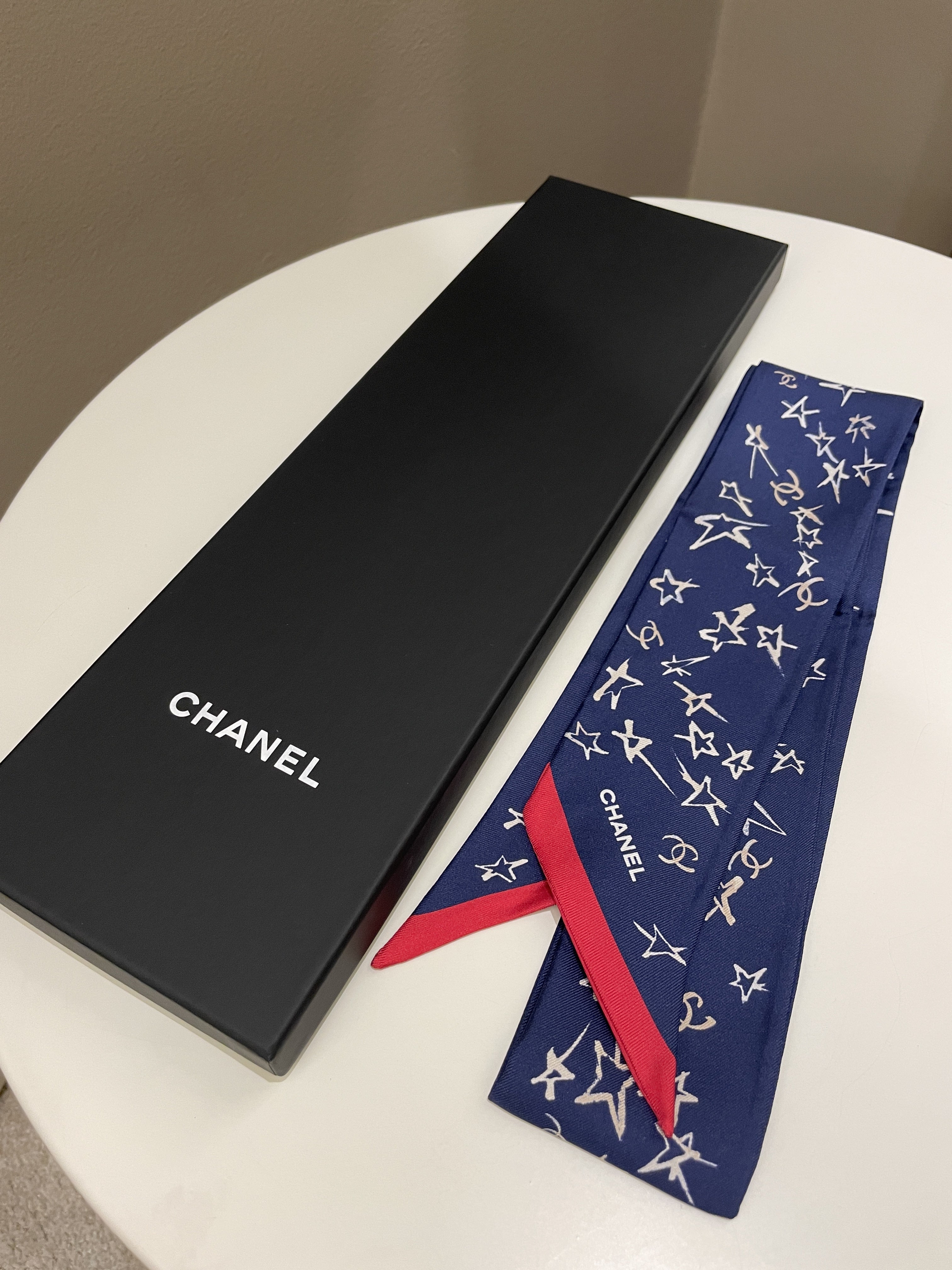 Chanel Slim Bandeau
Navy/ White/ Red