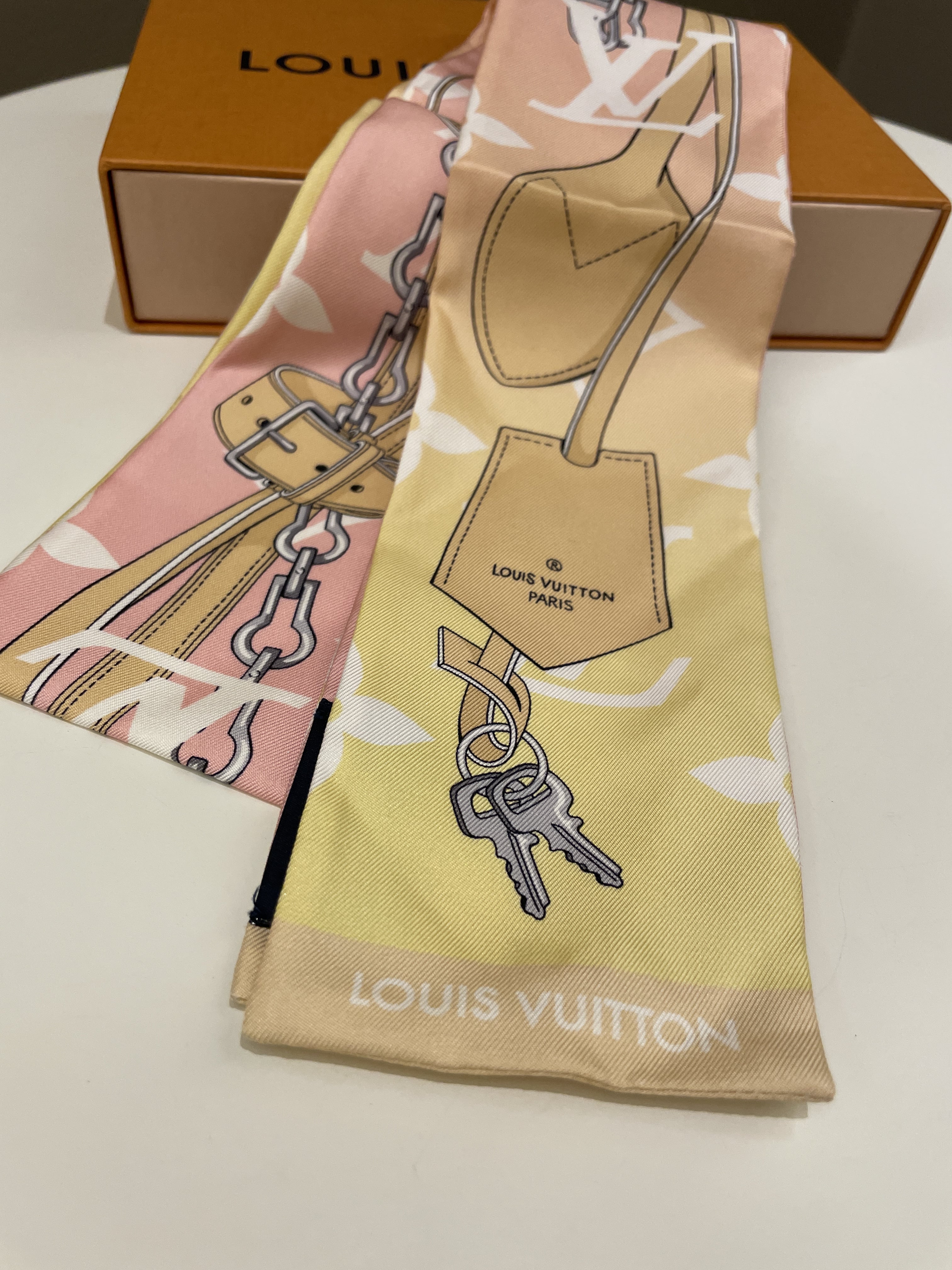 Louis Vuitton Gradient By The Pool Bandeau
Pink/ Yellow