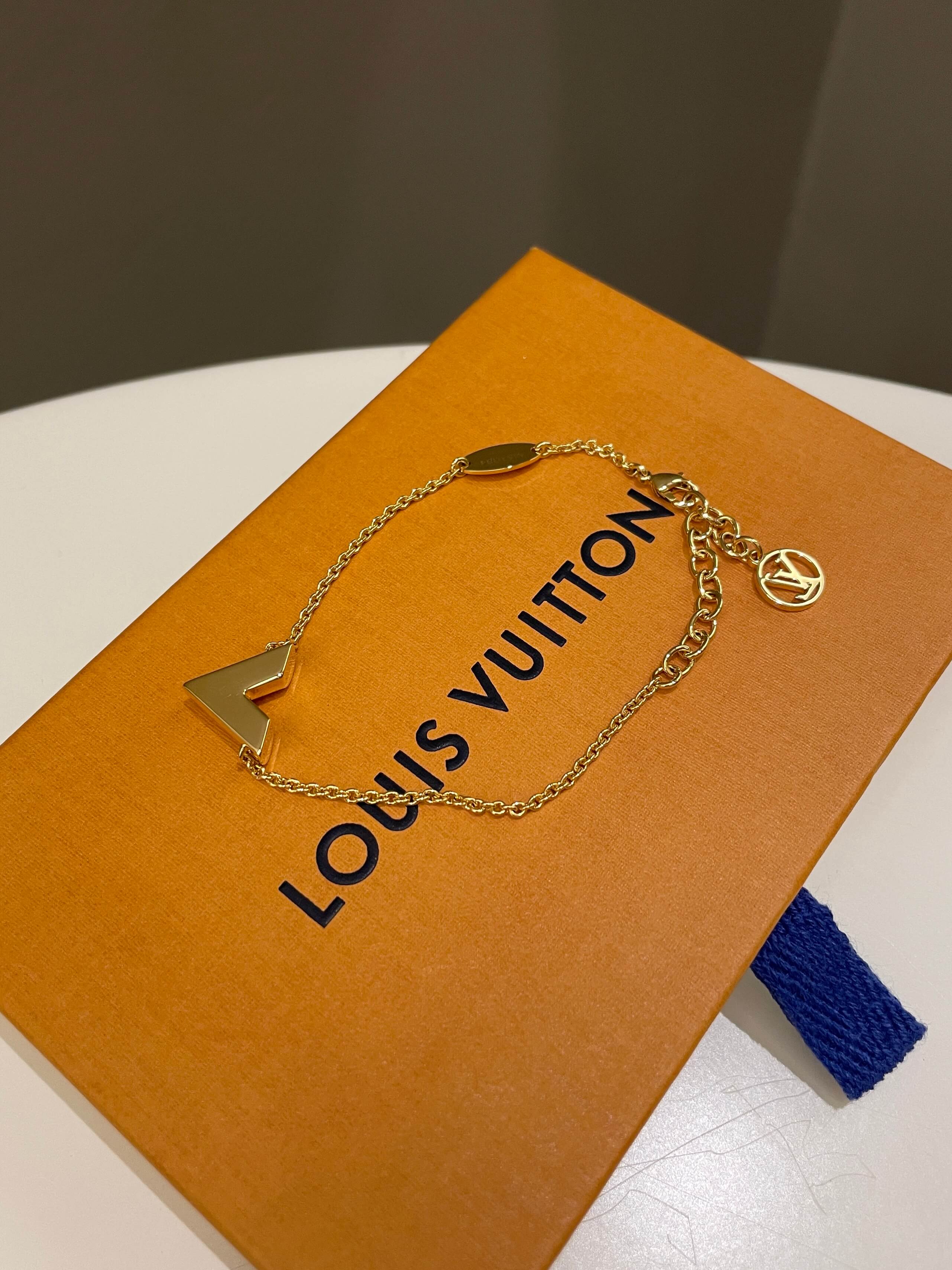 Louis Vuitton Essential V Bracelet 
Gold Hardware