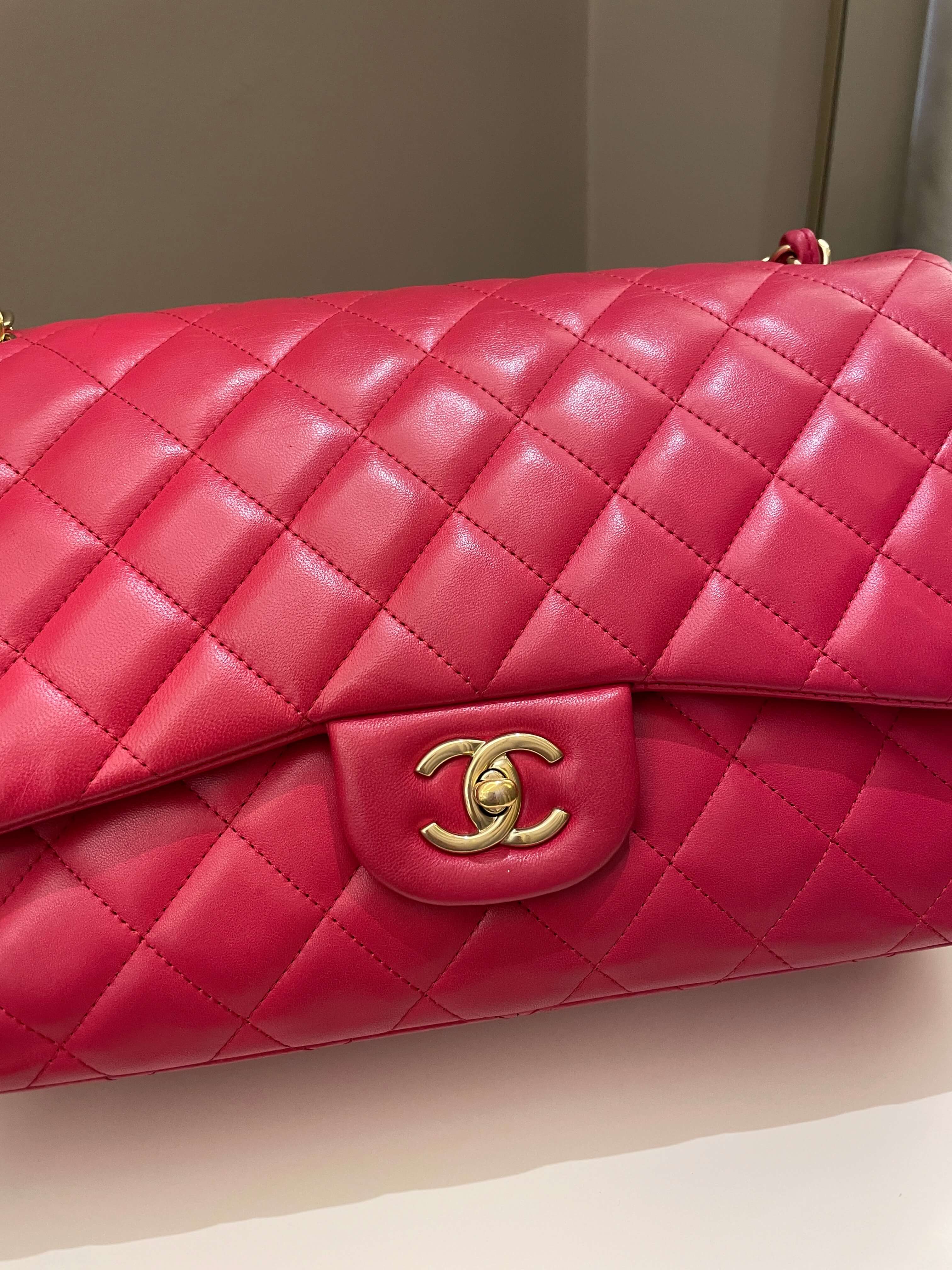 Chanel Classic Quilted Jumbo Double Flap Red Lambskin – ＬＯＶＥＬＯＴＳＬＵＸＵＲＹ