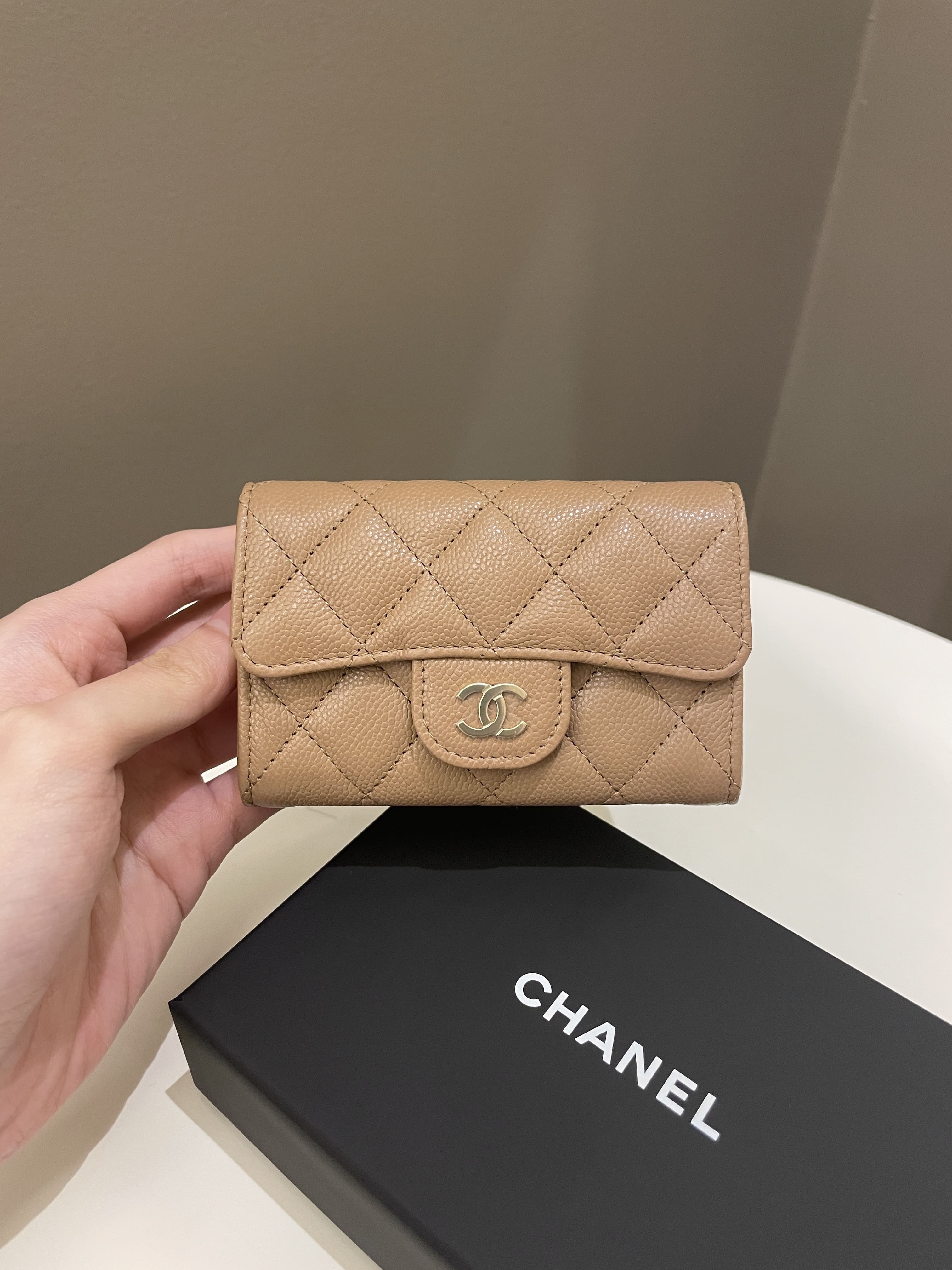 NIB 100%AUTH Chanel 22C Beige Clair Caviar Card Holder Belt Bag
