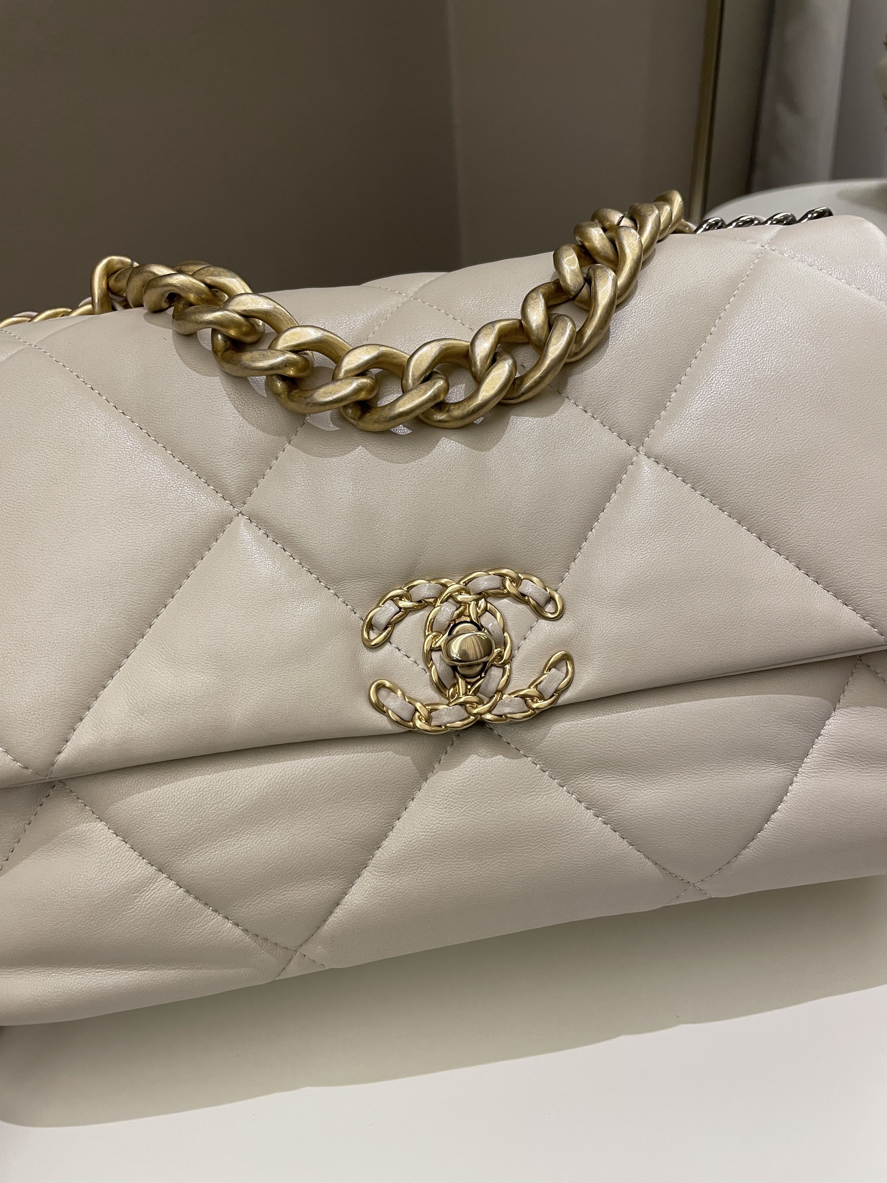 Chanel White Quilted Lambskin Medium Chanel 19 Flap Gold And