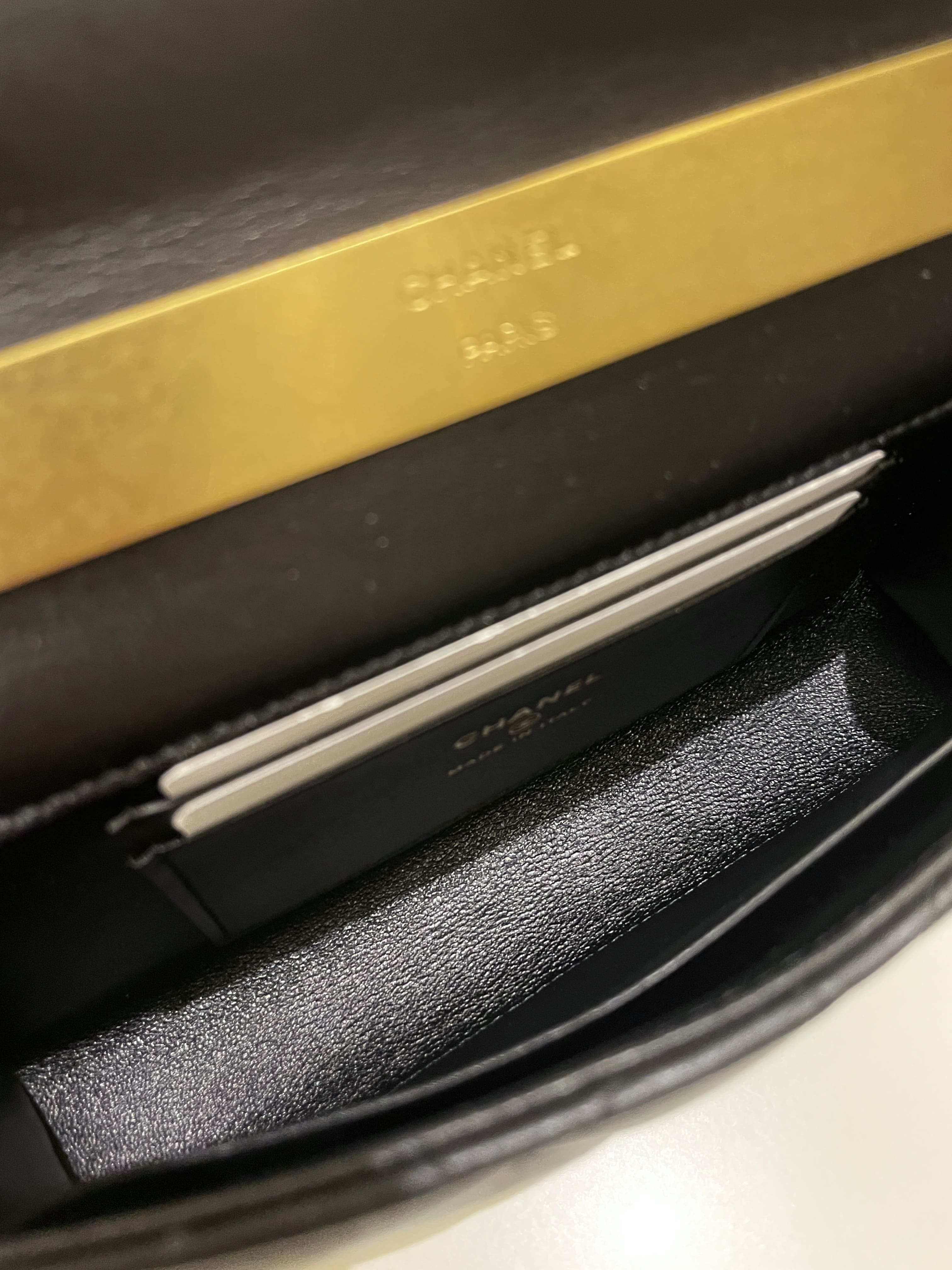 Chanel 22B Quilted Top Handle Flap Bag Black Lambskin – ＬＯＶＥＬＯＴＳＬＵＸＵＲＹ