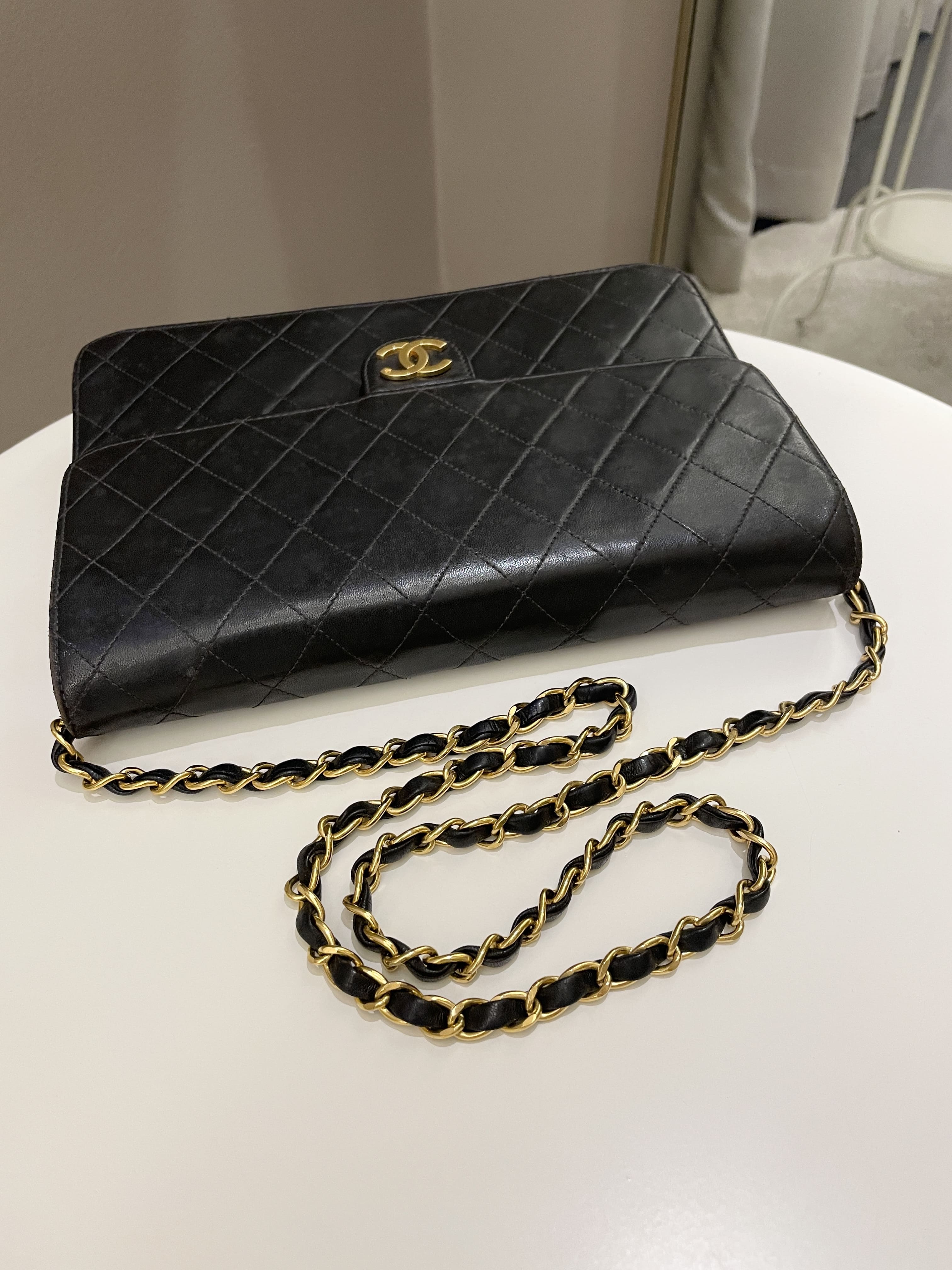 Chanel Vintage Quilted Flap Bag Black Lambskin – ＬＯＶＥＬＯＴＳＬＵＸＵＲＹ