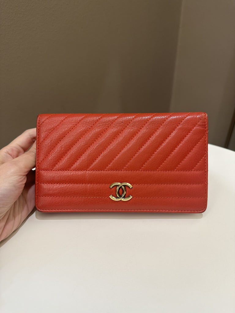 Small Leather Goods – Tagged Chanel – Page 2 – ＬＯＶＥＬＯＴＳＬＵＸＵＲＹ
