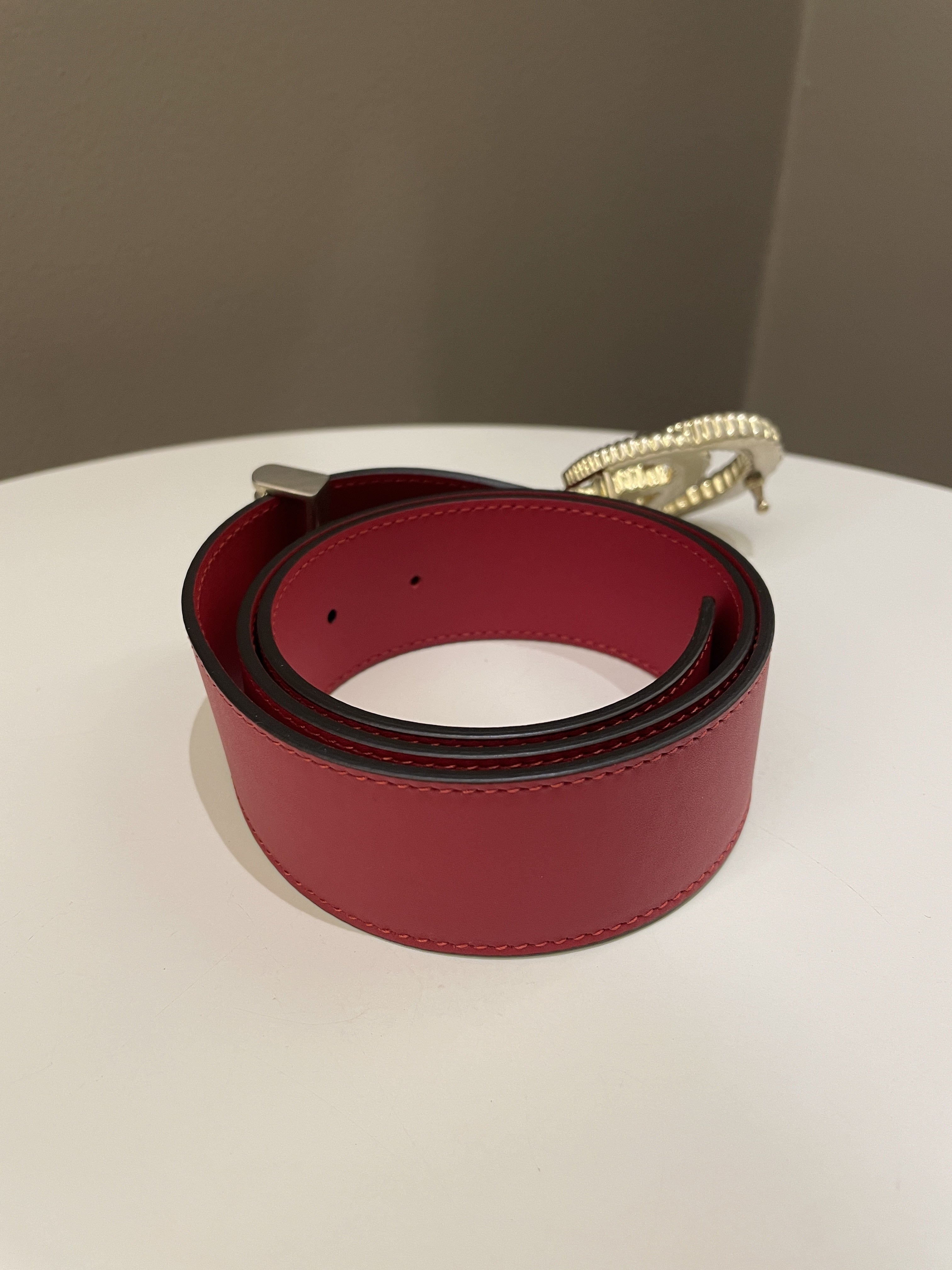 Gucci Torchon Double G Belt
Hibiscus Red