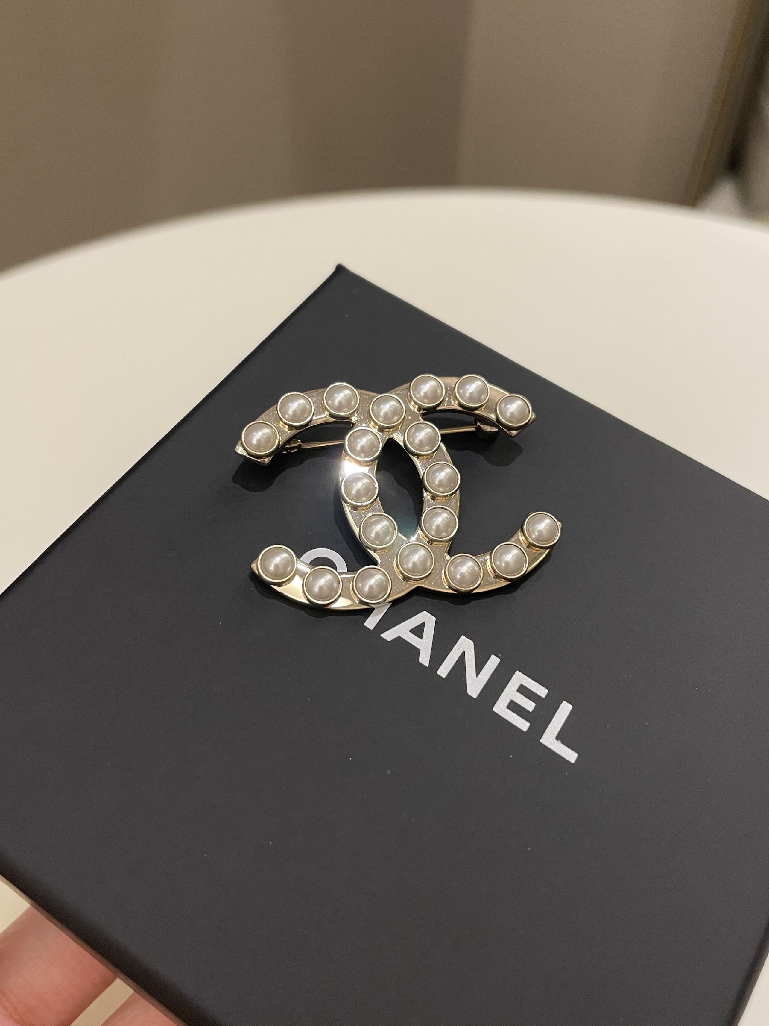 Chanel 21S Cc Pearl Brooch Pearl