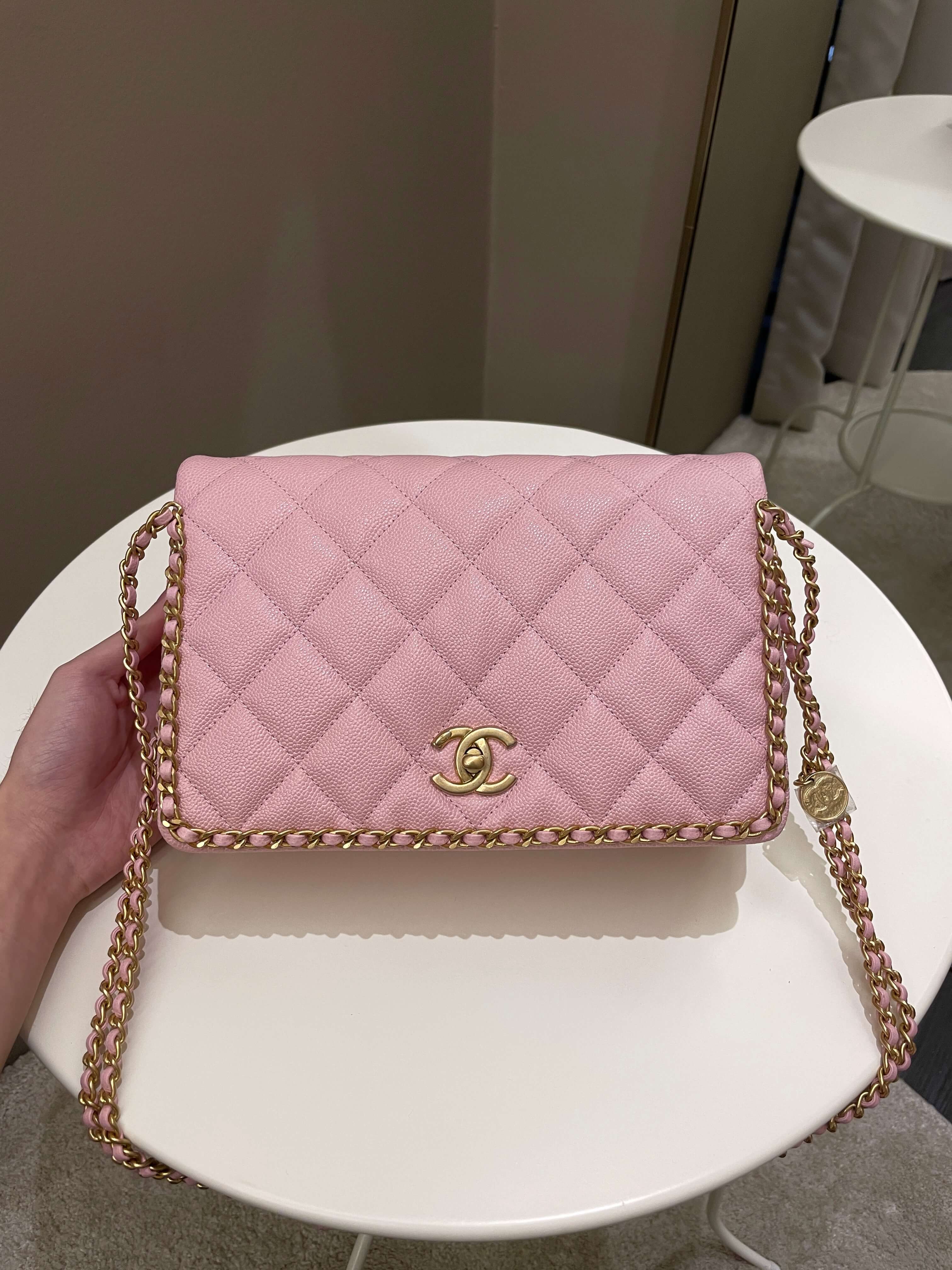 Chanel 22K Chain Around Flap Mauve Pink Caviar – ＬＯＶＥＬＯＴＳＬＵＸＵＲＹ