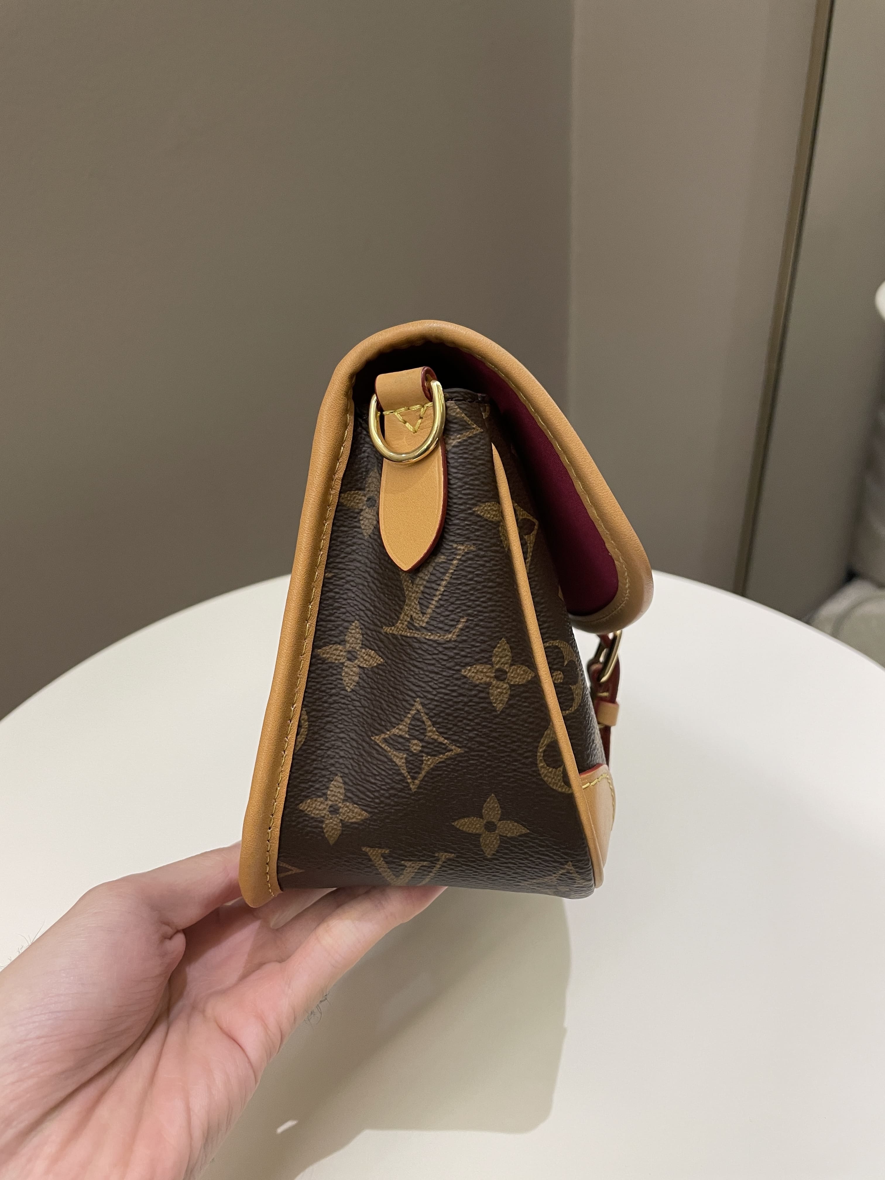 Louis Vuitton - Diane Satchel - Monogram - Fuchsia - Women - Handbag - Luxury